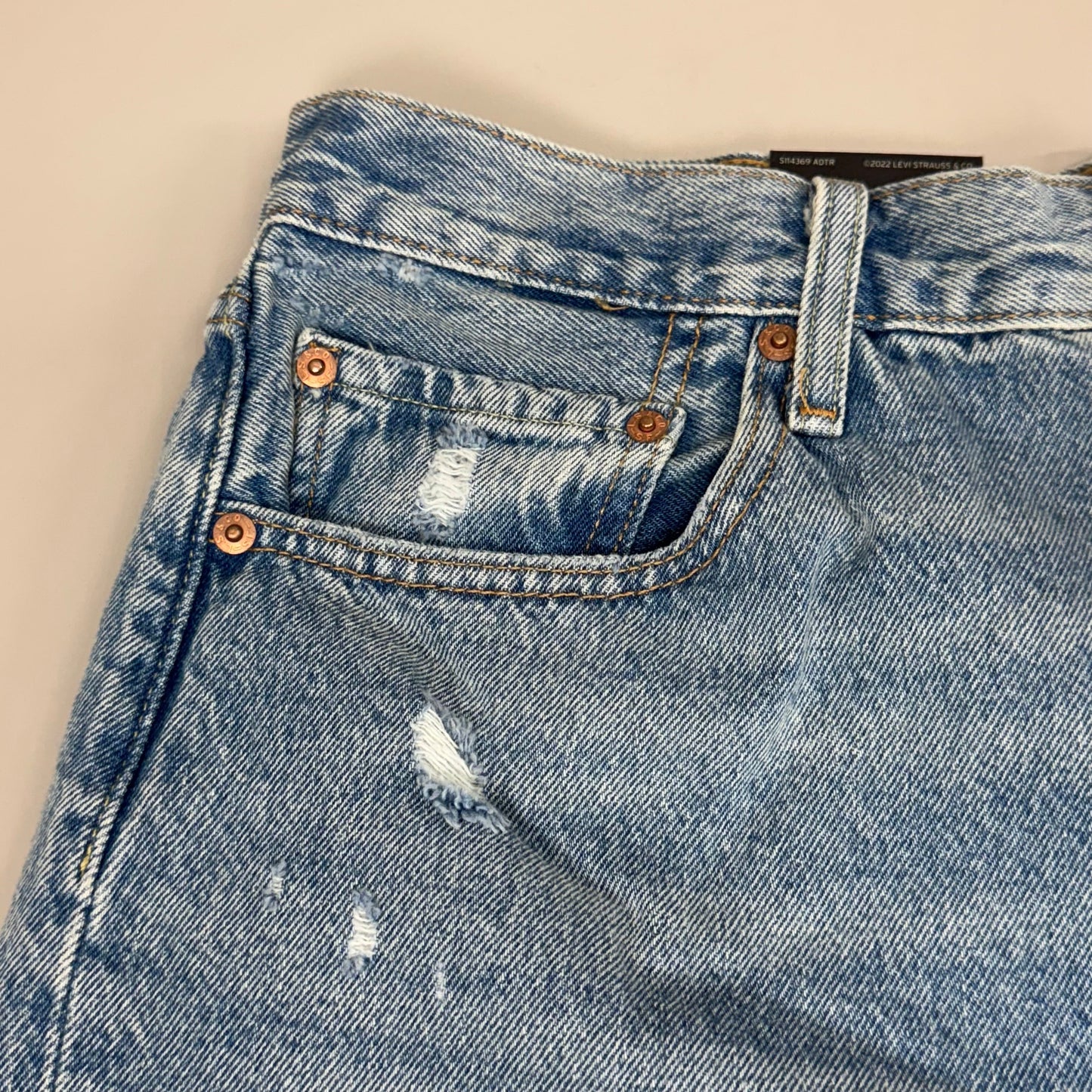 LEVIS 501 Original Fit High Rise Shorts Women's Sz 33 Vague Finish Medium Wash