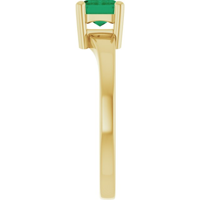 14K Yellow 7x5 mm Emerald Ring