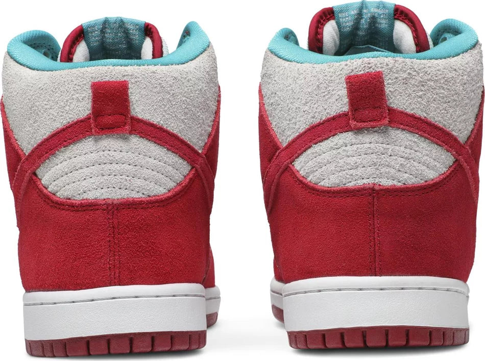 Nike SB Dunk High Dr. Seuss Size 7.5M / 9W New