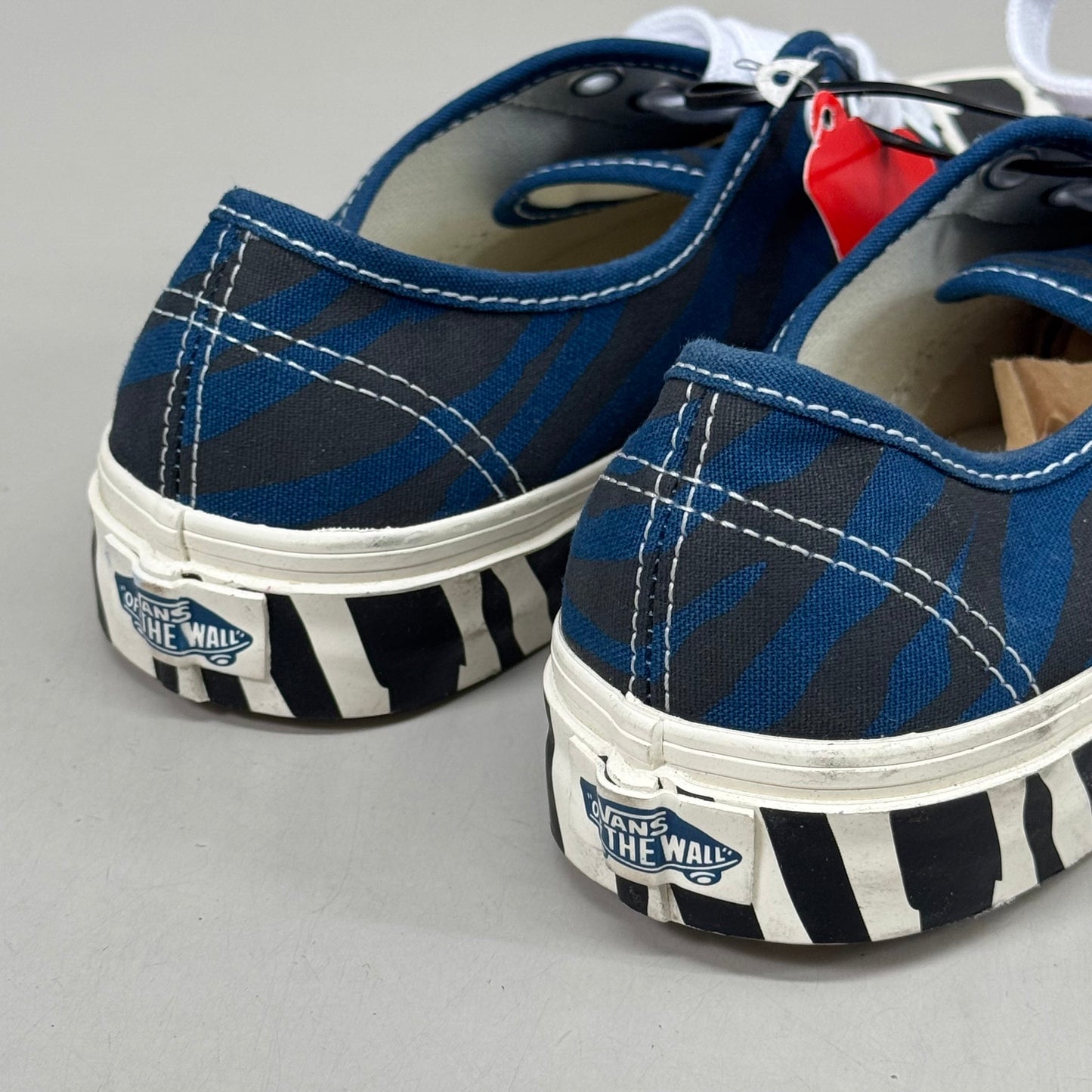 VANS Animal Classic Zebra Slip-On Sneakers Women's Sz 5.5 Men's 4.0 Blue/Black