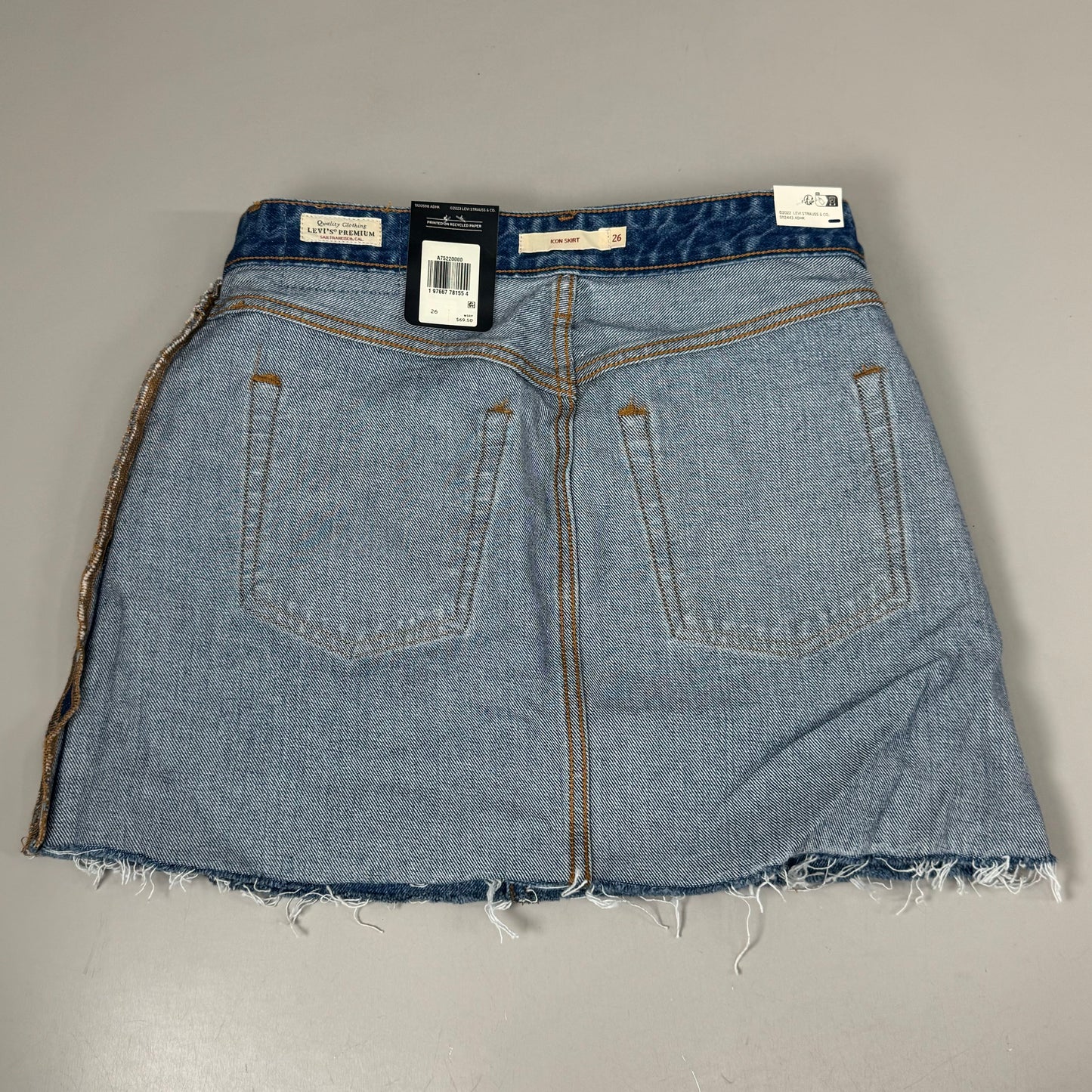 LEVIS Recrafted Icon Skirt Mid Rise Original Women's Sz 26 Novel Notion Med Wash