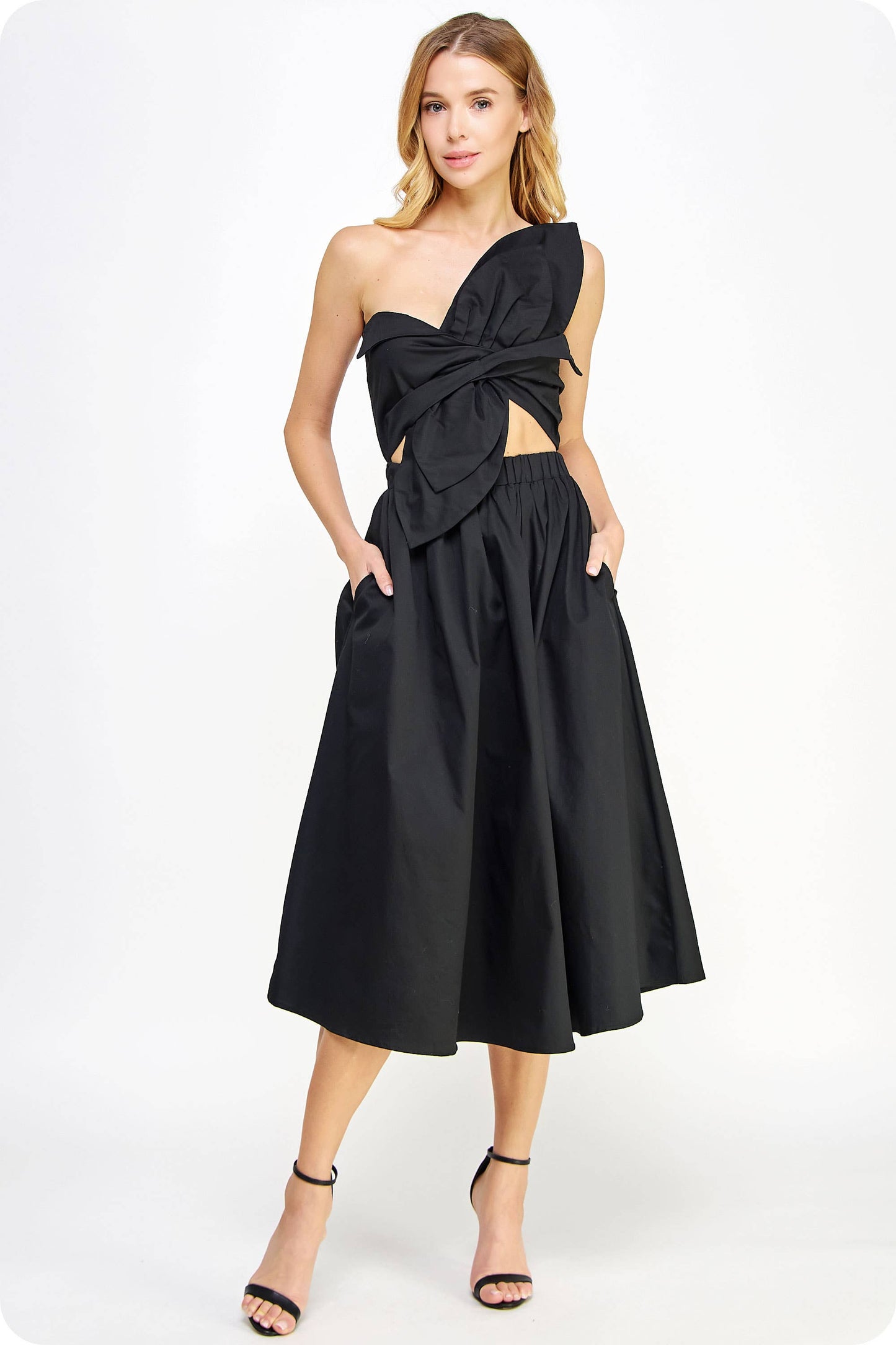 Knotted Bow Dress in color options