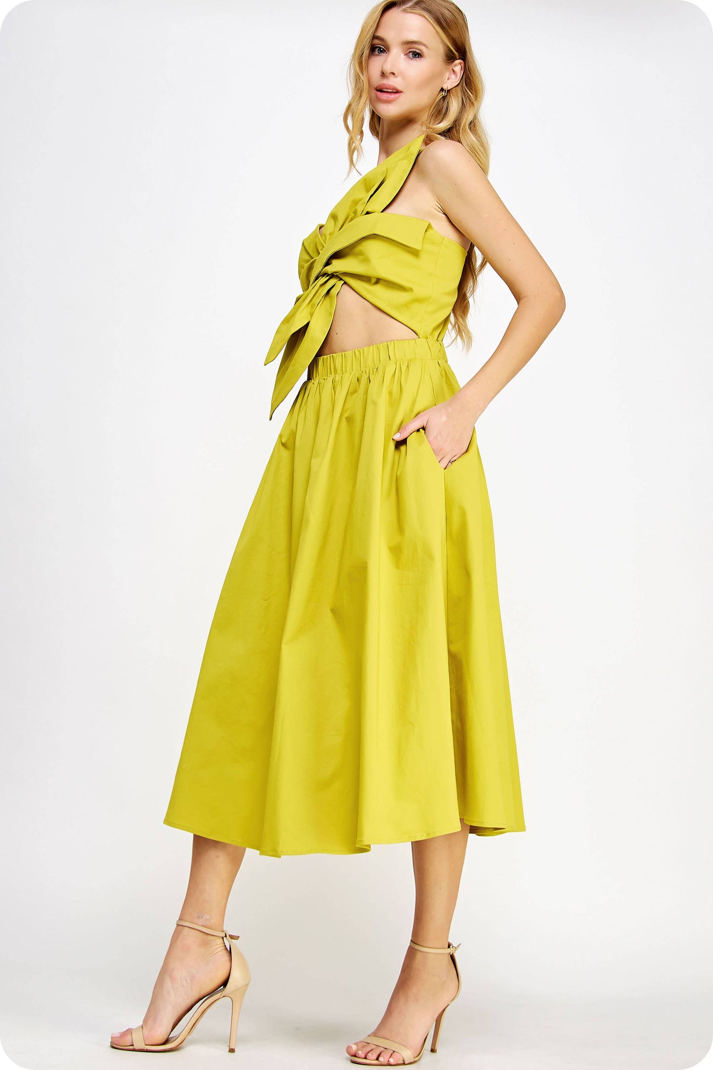 Knotted Bow Dress in color options