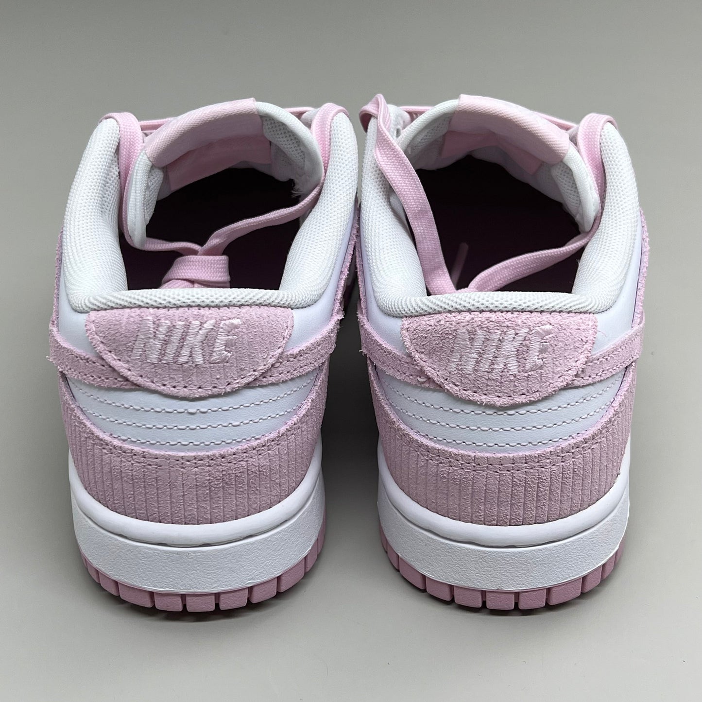 NIKE Classic Dunk Low Leather & Corduroy SZ Womens 8.5 Mens 7 White Pink FN7167