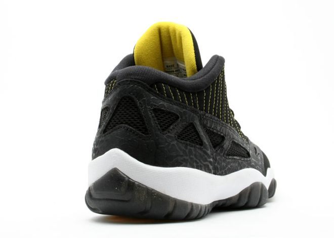 (2007) Jordan 11 Low IE Black Zest New Size 7.5W / 6Y