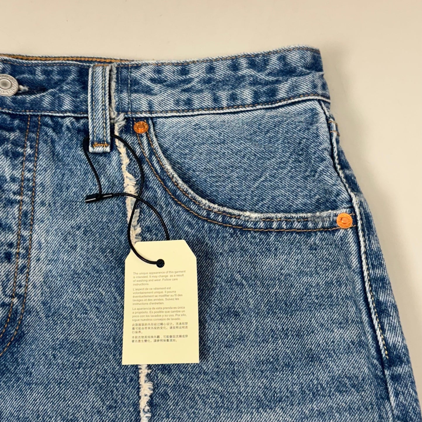 LEVIS Recrafted Icon Skirt Mid Rise Original Women's Sz 30 Novel Notion Med Wash