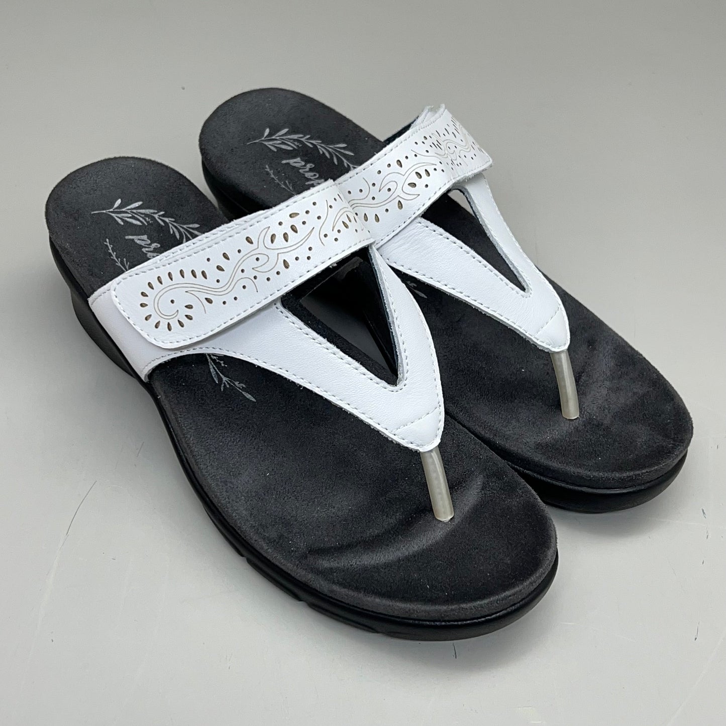 PROPET Wynzie Dressy Adjustable Flip Flop Women's Sz 7.5 XX(4E) White WSX051L