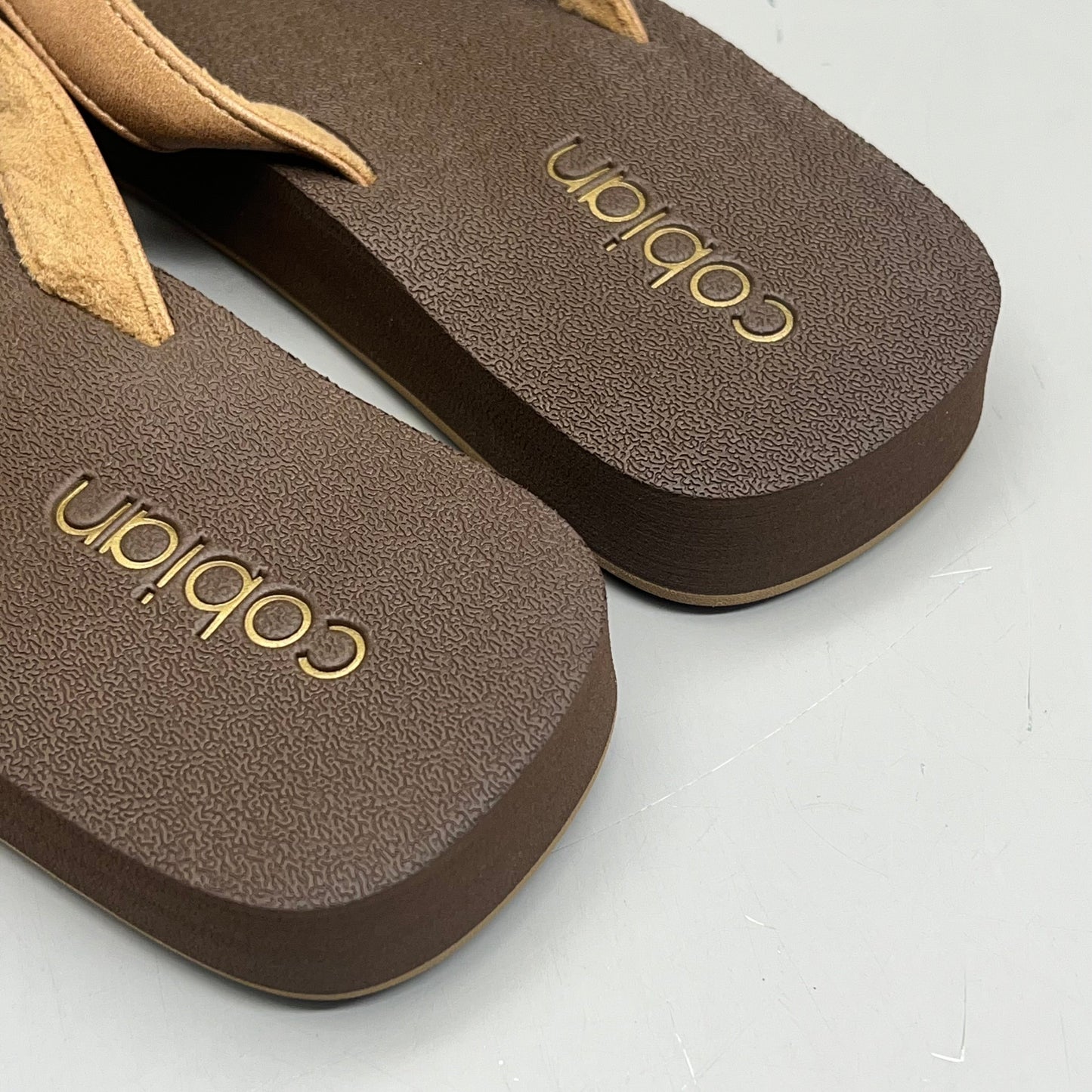 COBIAN Skinny Bounce Comfortable Synthetic Strap Women's Sz 9 Tan SKI25-230-09