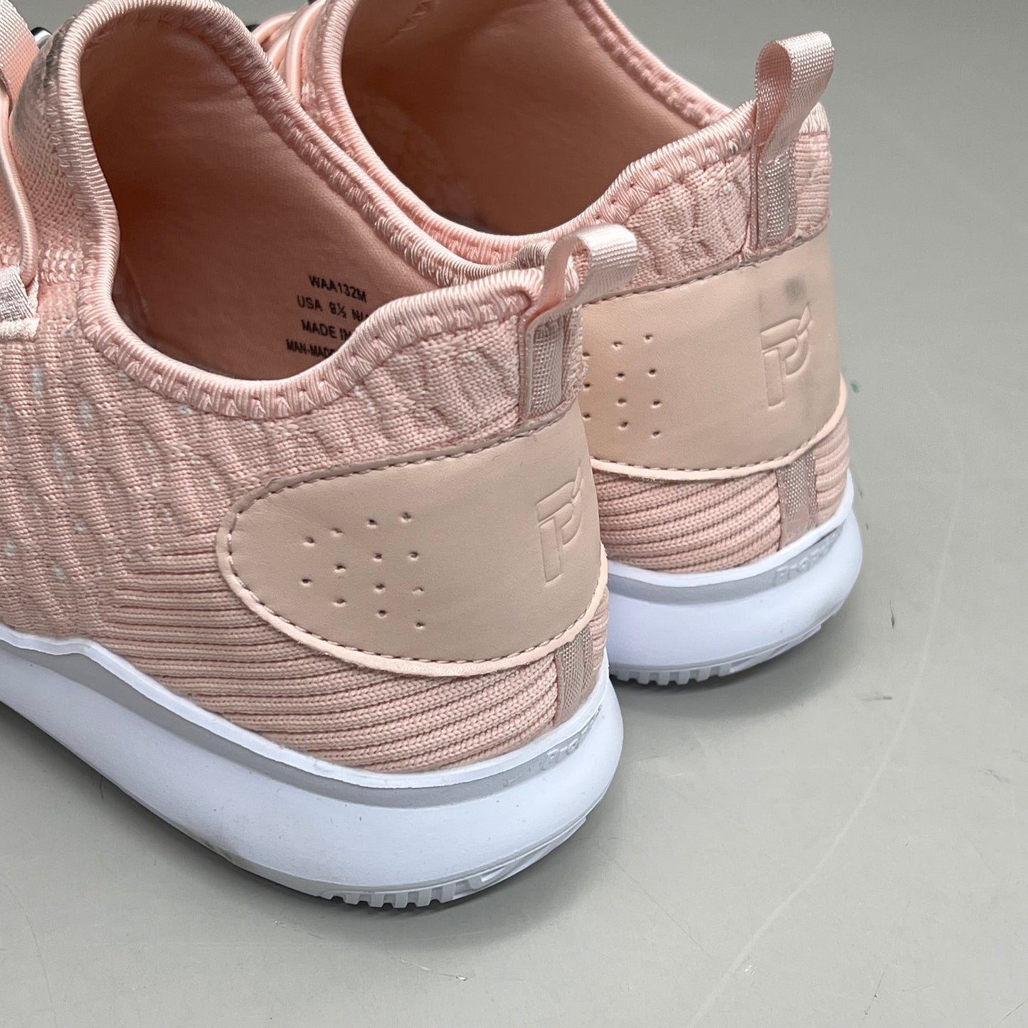 PROPET Travel Bound Sneaker Women's Sz 6 Pink Blush WAA132M As-is Slightly Dirty