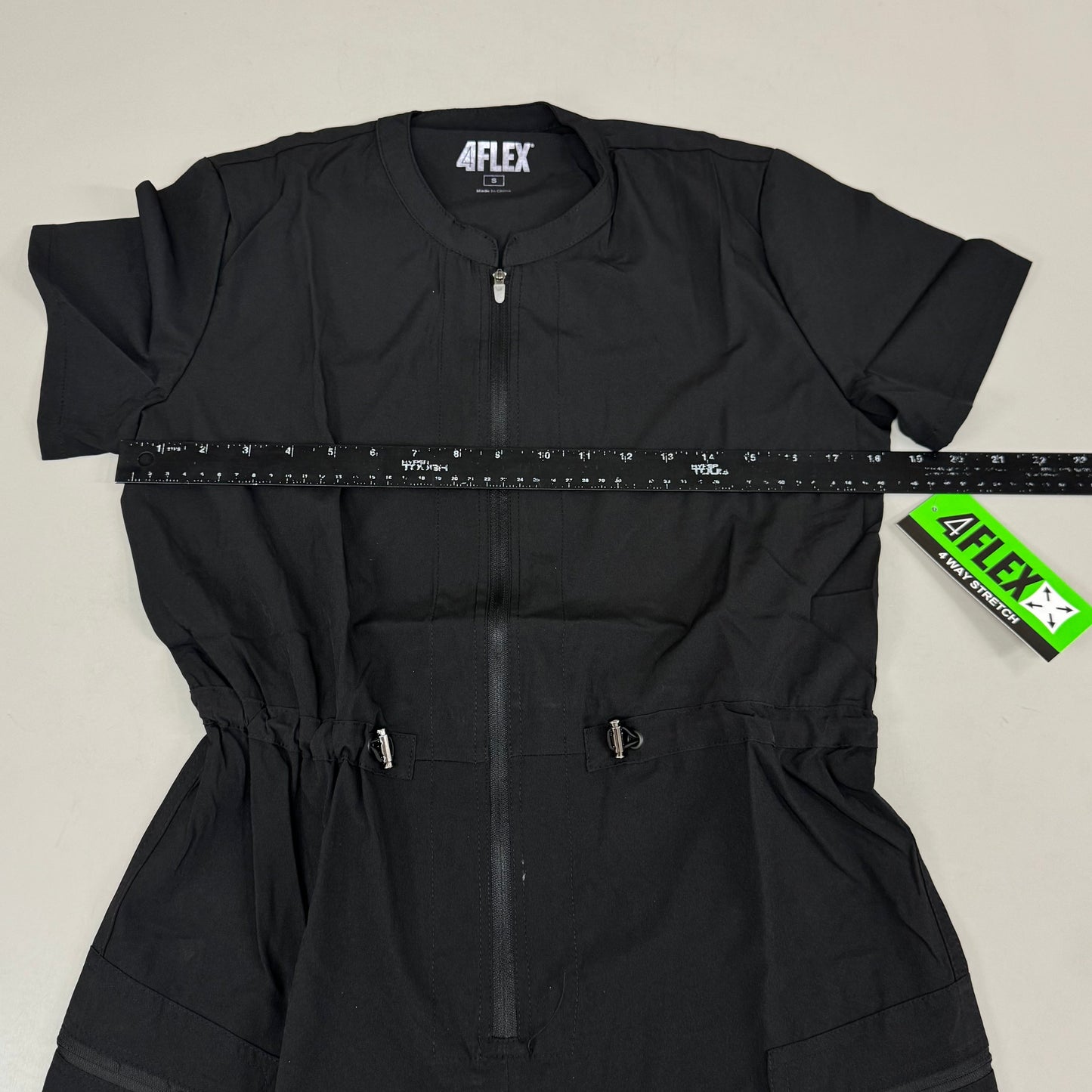 GREEN TOWN 4 Flex Scrubs Jumpsuit Cinch In Waist Women's Sz S Black GFX-023AST