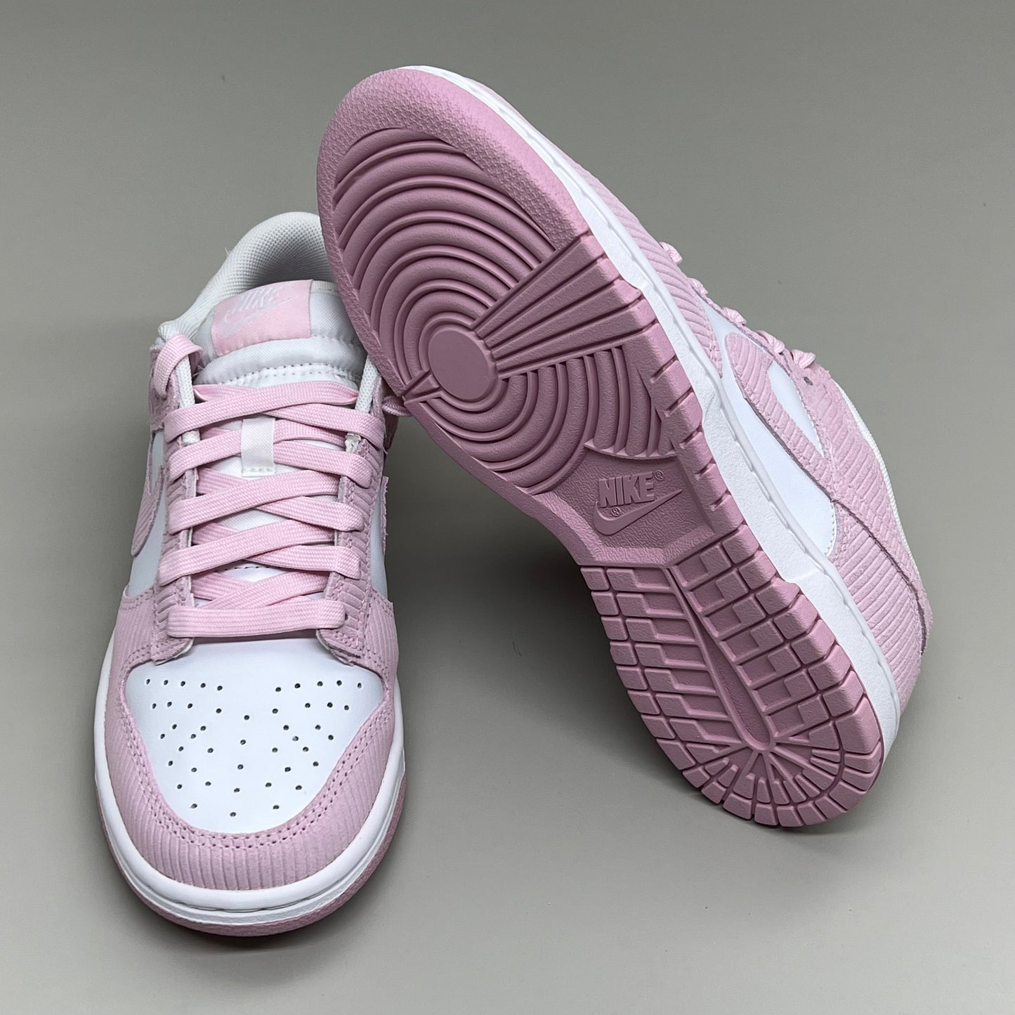 NIKE Classic Dunk Low Leather & Corduroy SZ Womens 8.5 Mens 7 White Pink FN7167