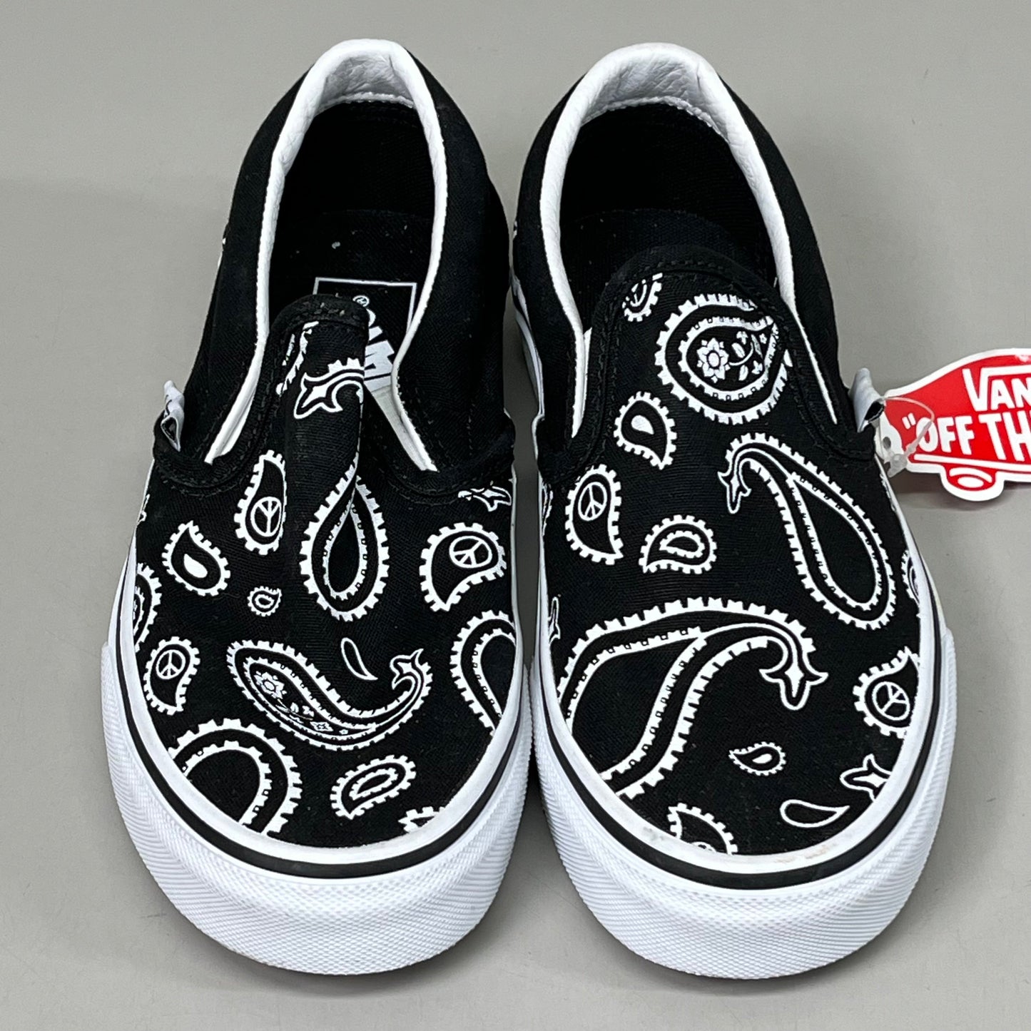 VANS Classic Slip-On Peace Sign Paisley Womens Sz 5.0 Mens Sz 3.5 Black & White