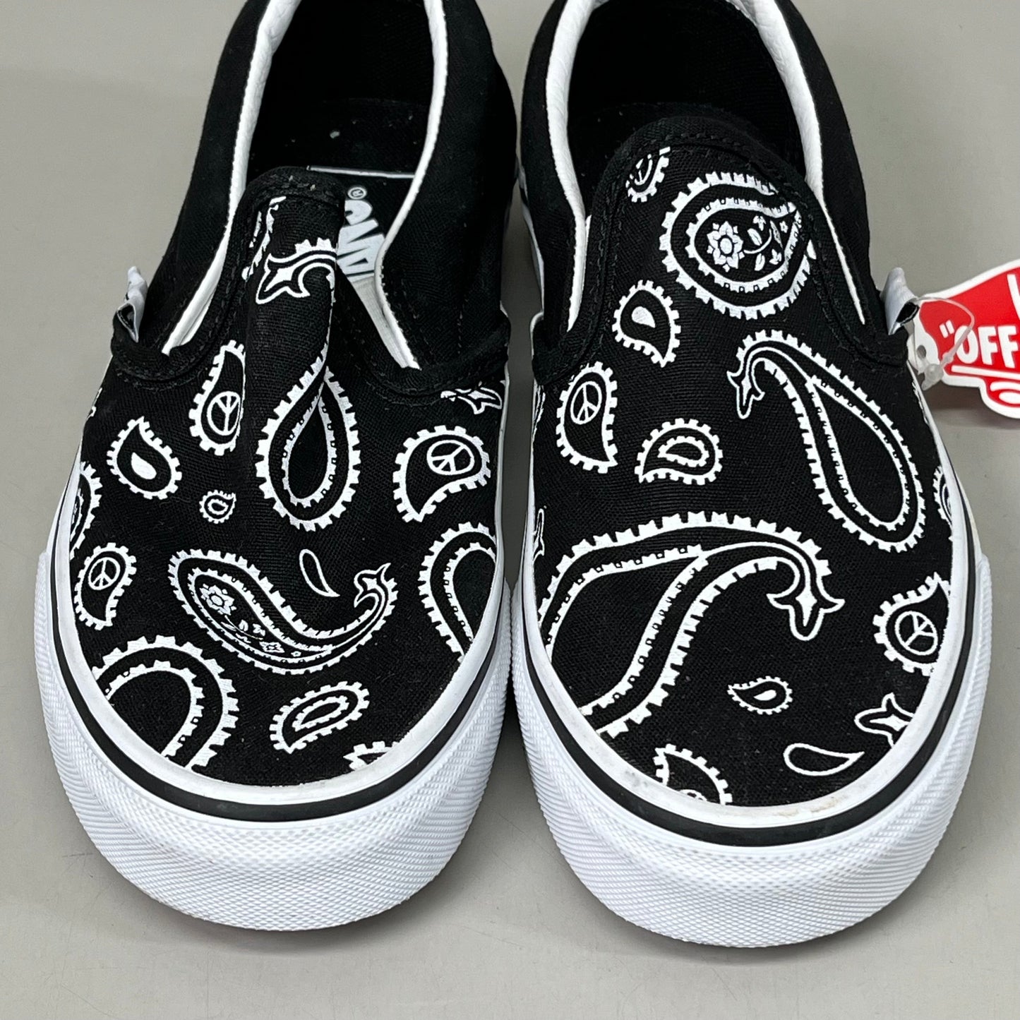 VANS Classic Slip-On Peace Sign Paisley Womens Sz 5.0 Mens Sz 3.5 Black & White