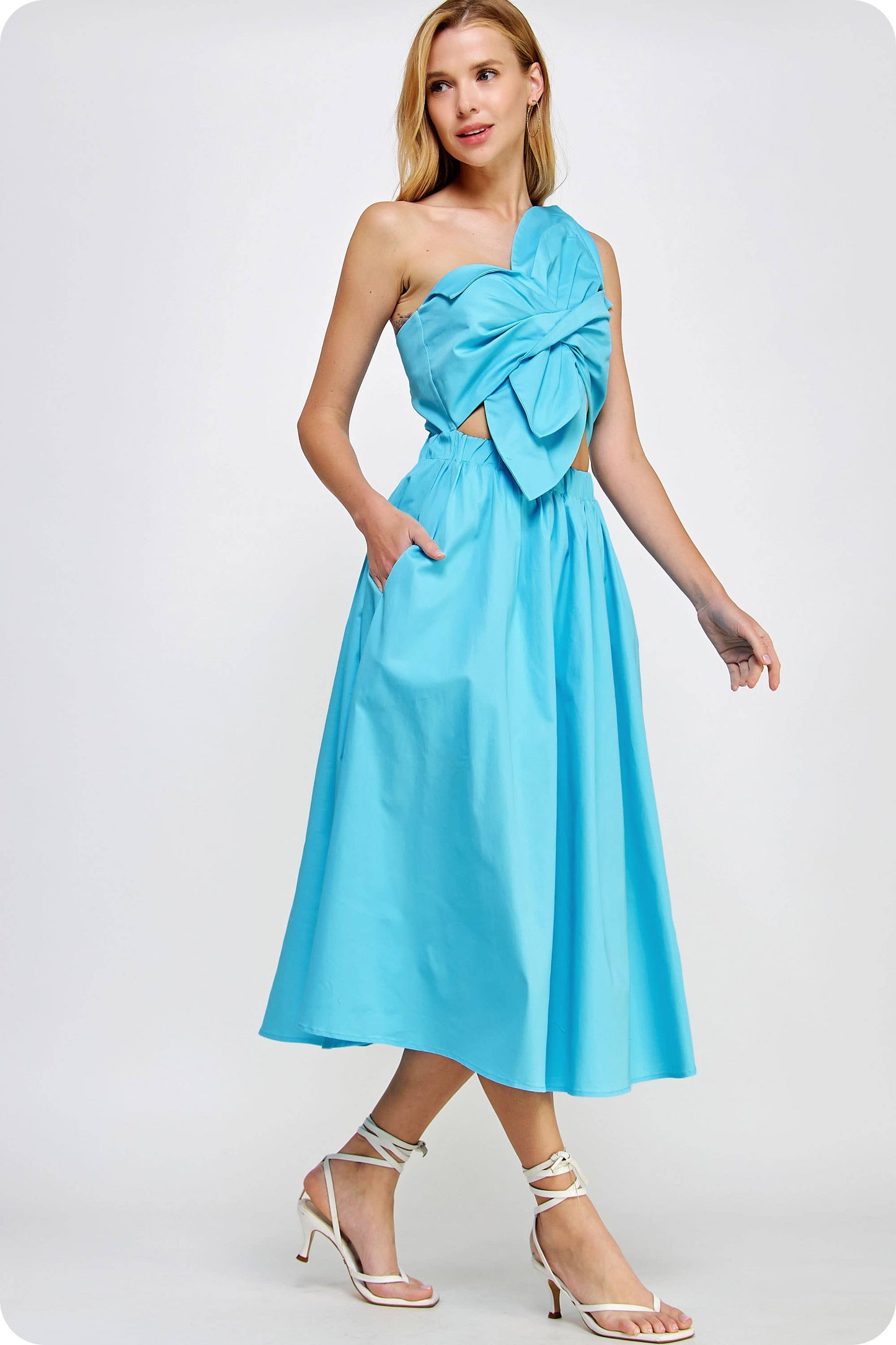 Knotted Bow Dress in color options