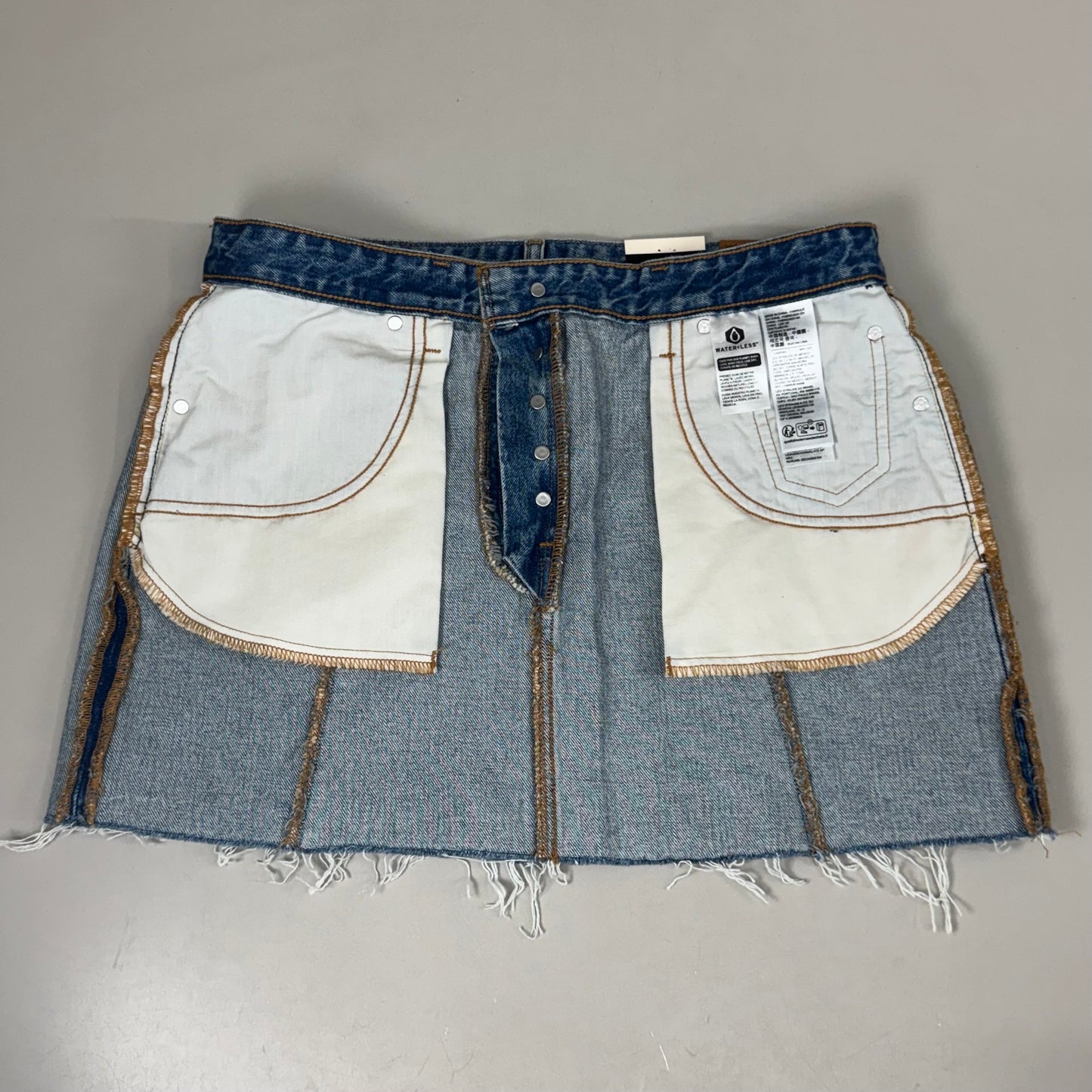 LEVIS Recrafted Icon Skirt Mid Rise Original Women's Sz 30 Novel Notion Med Wash