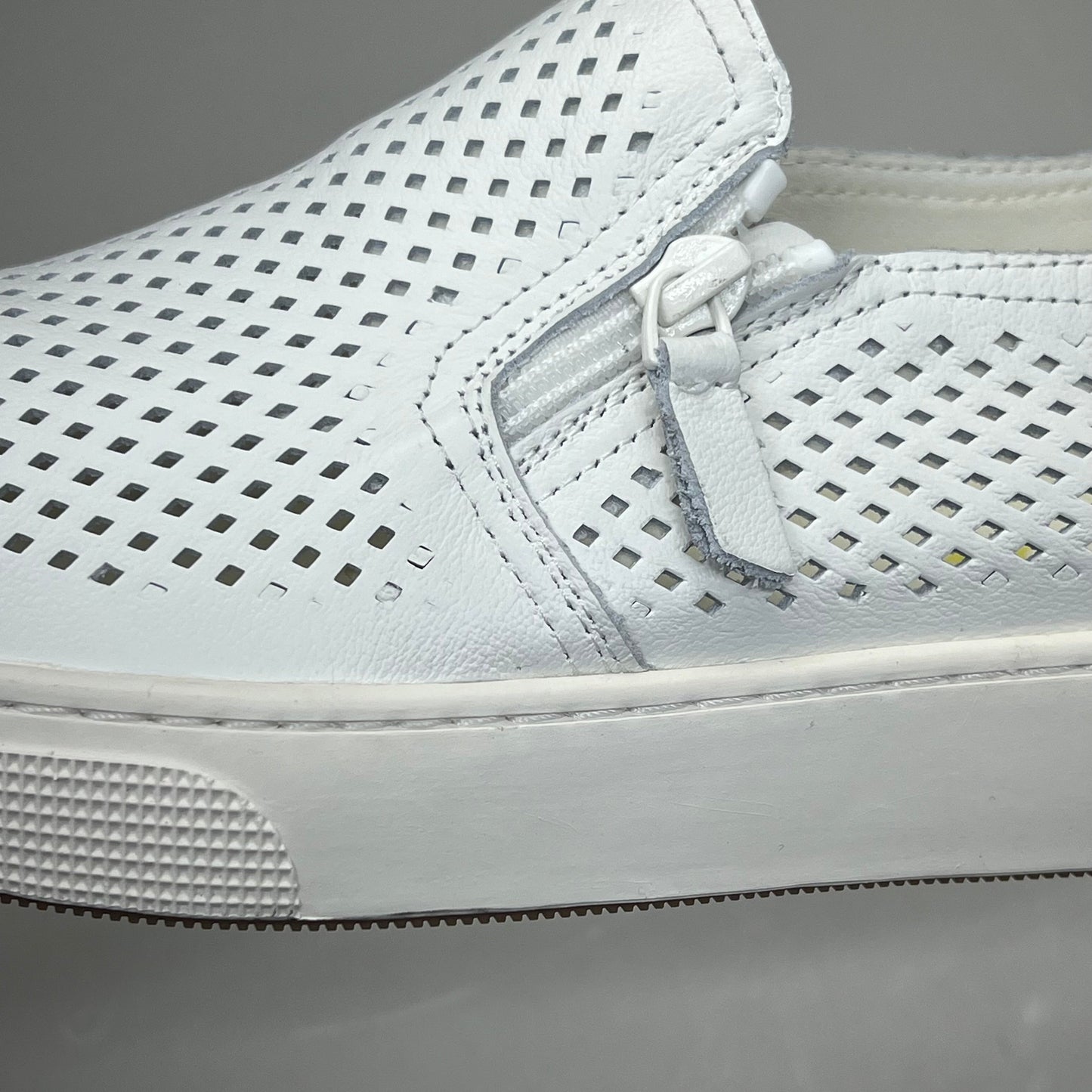 PROPET Kate Side Zip Leather Breathing Open Cell Women's Sz 6 White WCX015L