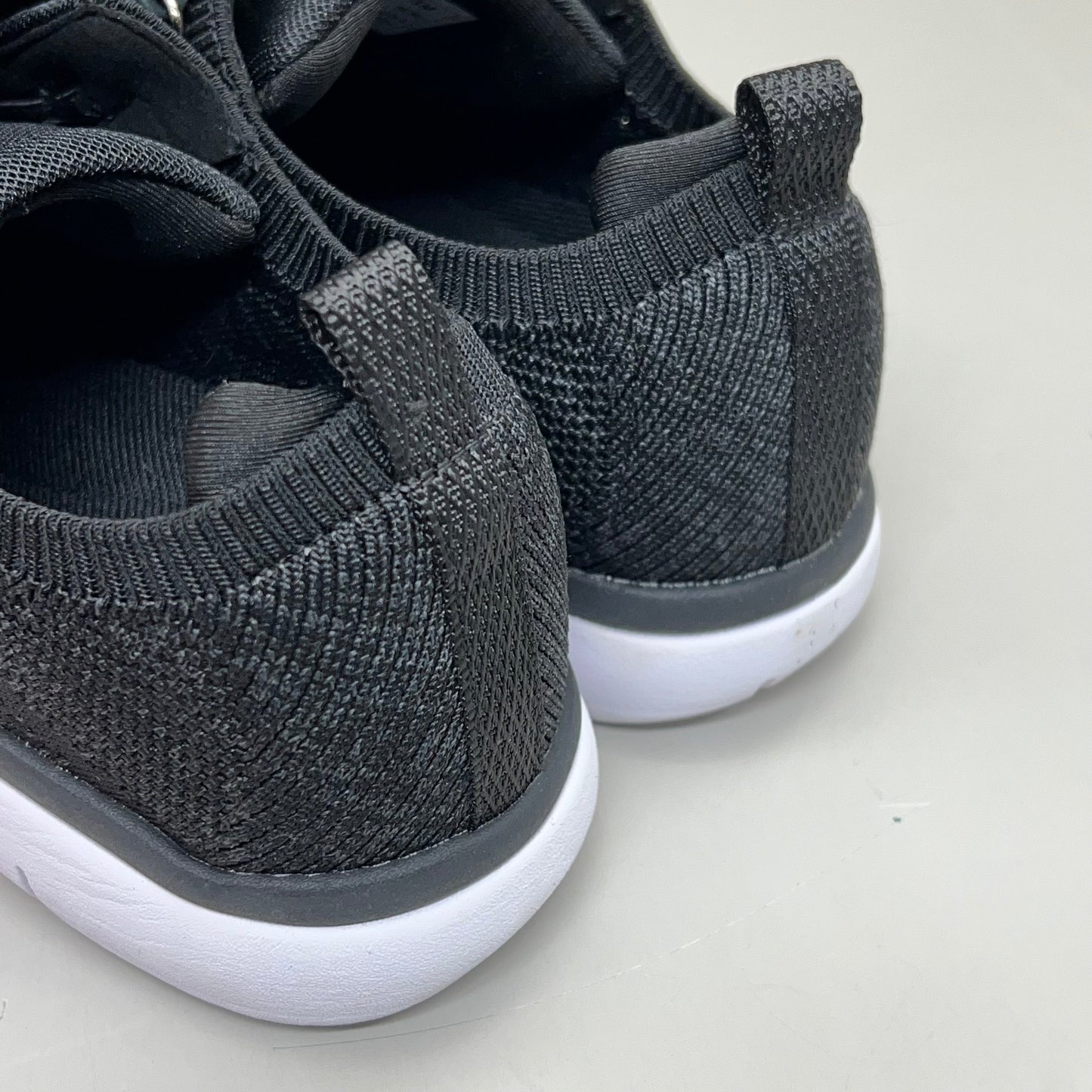 PROPET Stevie Sneaker Elastic Lace No Tie Women's Sz 9.5 M(B) Black WCA093M