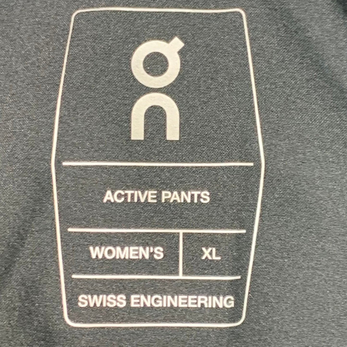 ON RUNNING Women's Active Wear Pants Sz-XLarge Black 256.00274