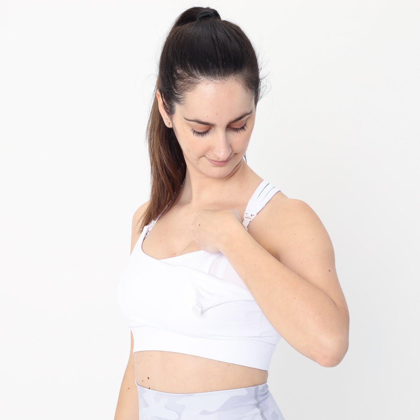 Chloé 4 Running Nursing & Pumping Sports Bra (White Magnolia)