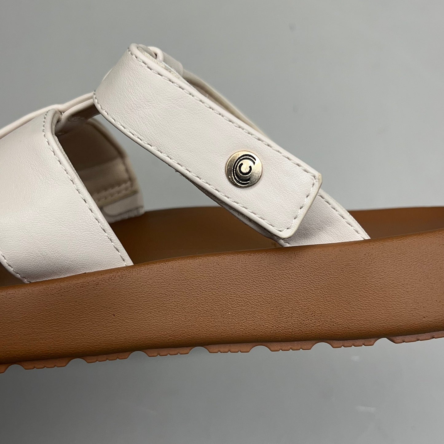 COBIAN Amalfi Synthetic Leather W/ Microfiber Lining Sandals Women's Sz 10, 41 EU Cream AMA25-110-10