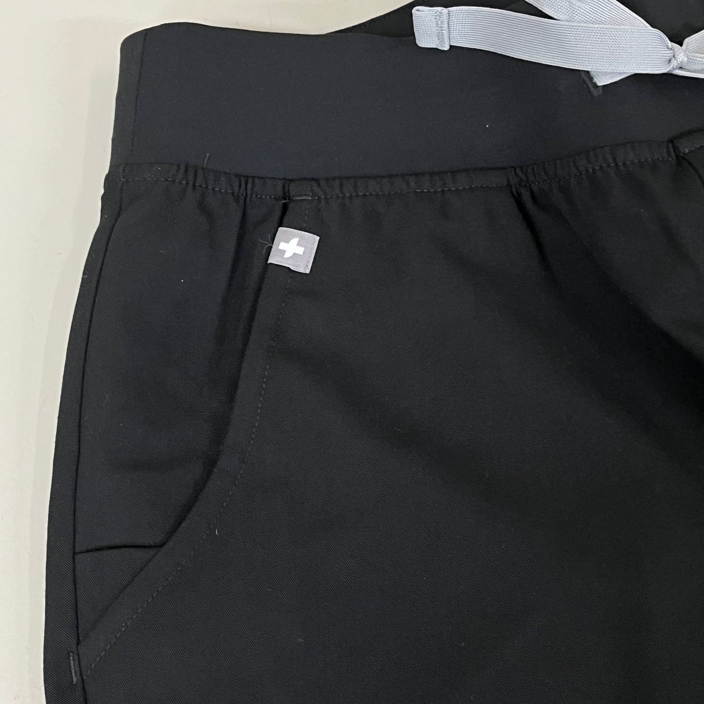 FIGS Zamora Jogger Scrub Pants Women's Sz XXST (Tall) 31" Inseam Black 1000208