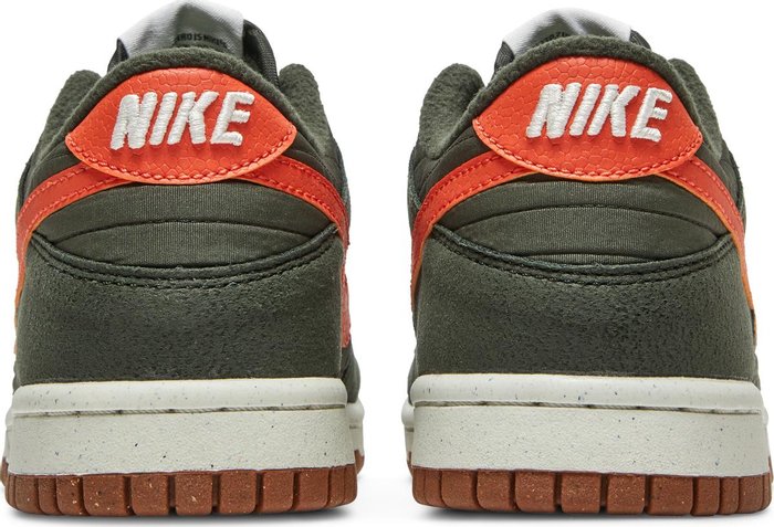 Nike SB Dunk Low SE Sequoia New Size 6Y / 7.5W