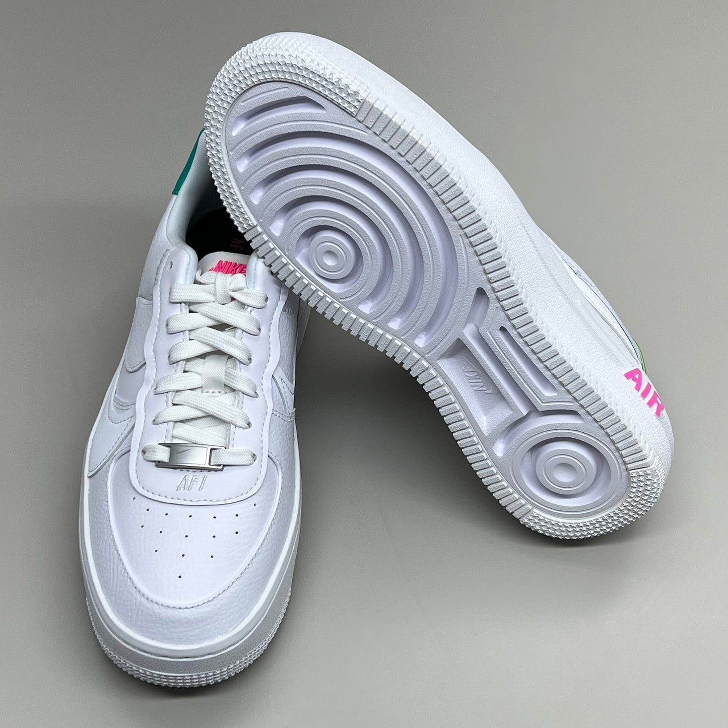 NIKE Air Force 1 PLT.AF.ORM Tapered Toe Sz Women's 8 White/Pink/Blue FN7180-100