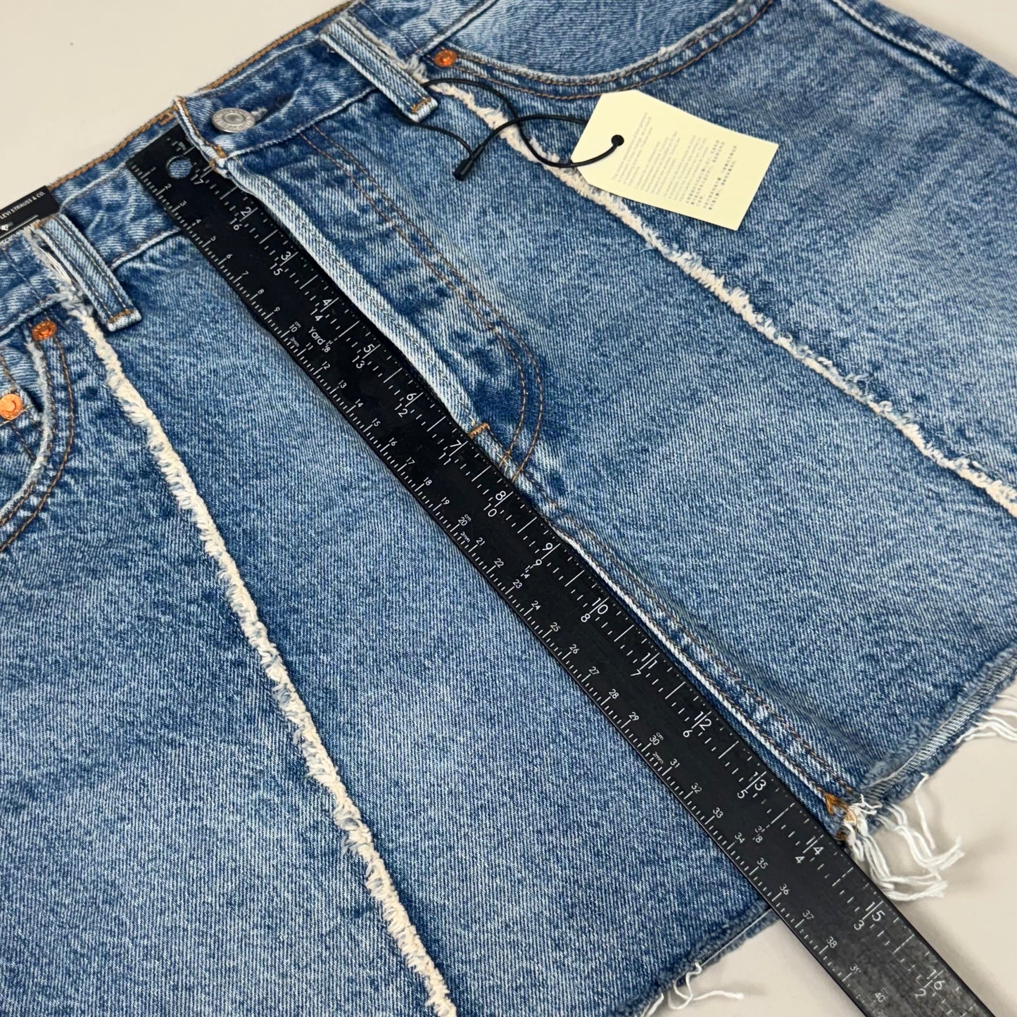 LEVIS Recrafted Icon Skirt Mid Rise Original Women's Sz 30 Novel Notion Med Wash