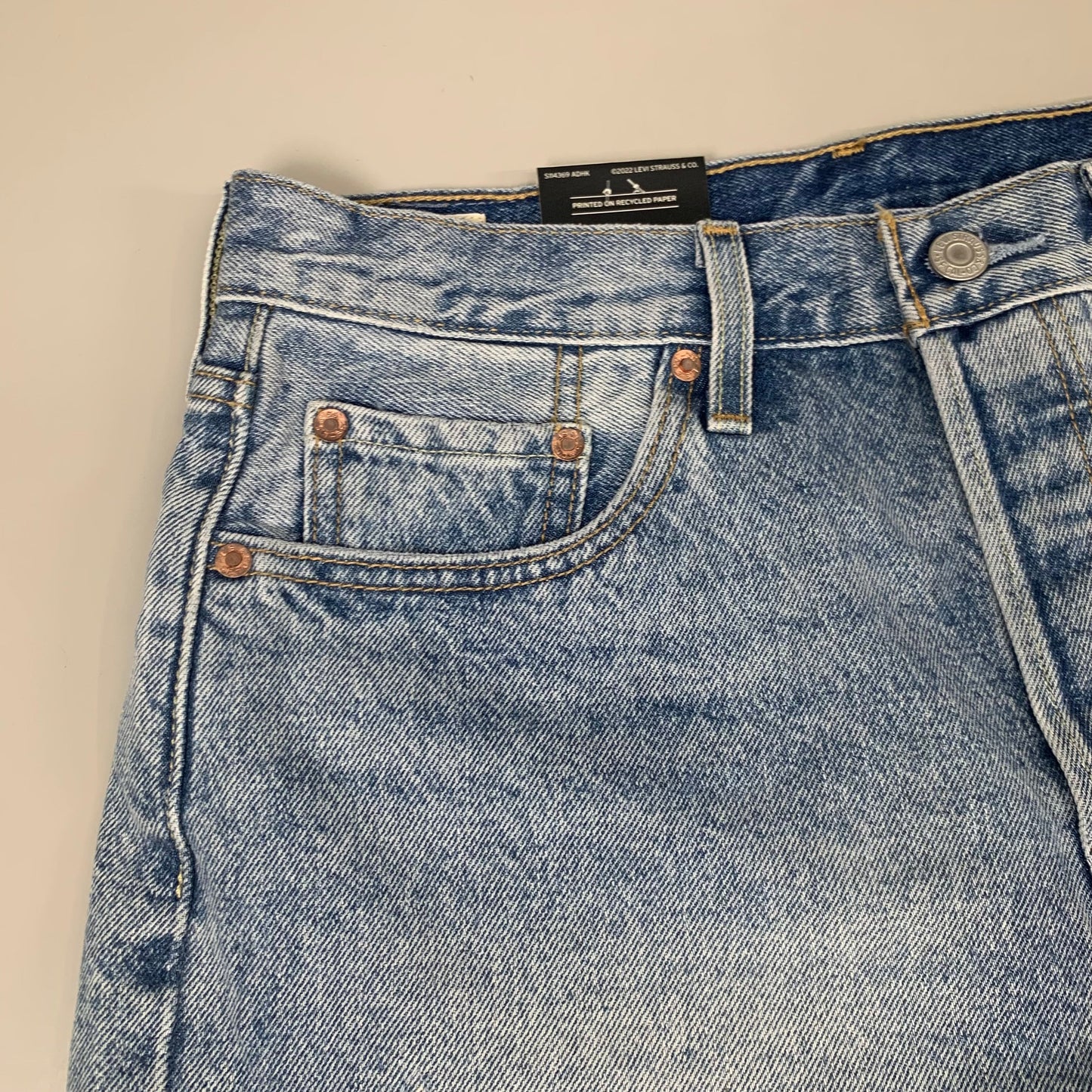 LEVIS 501 Original Fit High Rise Shorts Medium Wash Women's Sz 29 Mega Vibe Blue