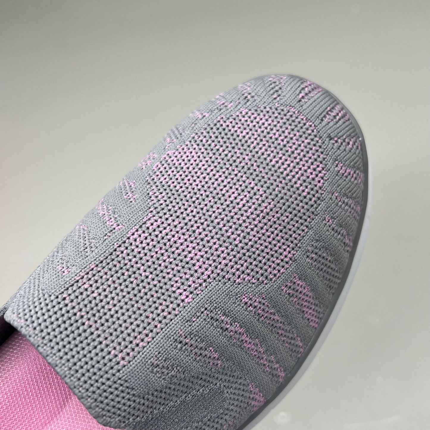 PROPET Travel Fit Slip-On Flexible Shoe Women's Sz 6.5 M(B) Grey/Pink WAT044M