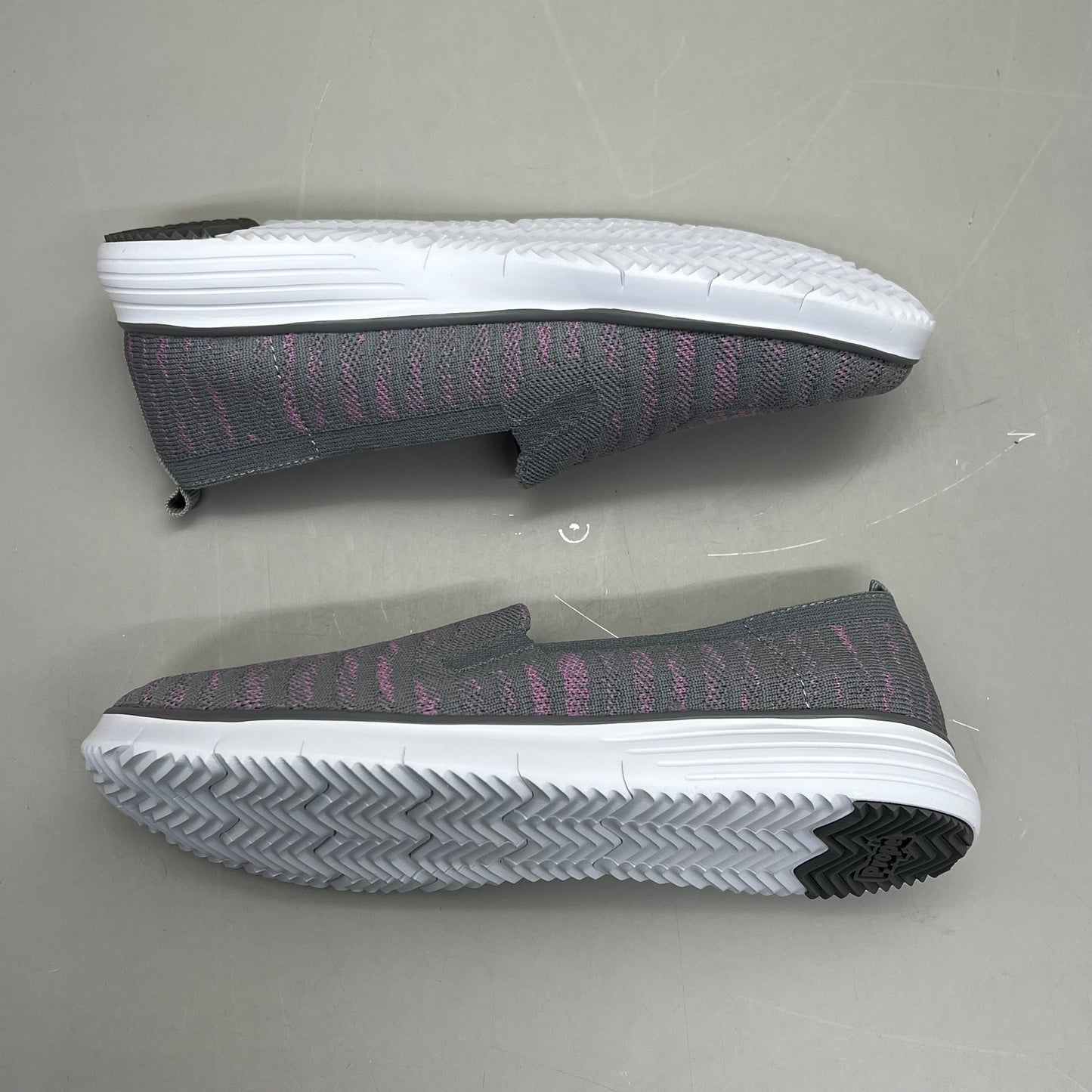 PROPET Travel Fit Slip-On Flexible Shoe Women's Sz 6.5 M(B) Grey/Pink WAT044M