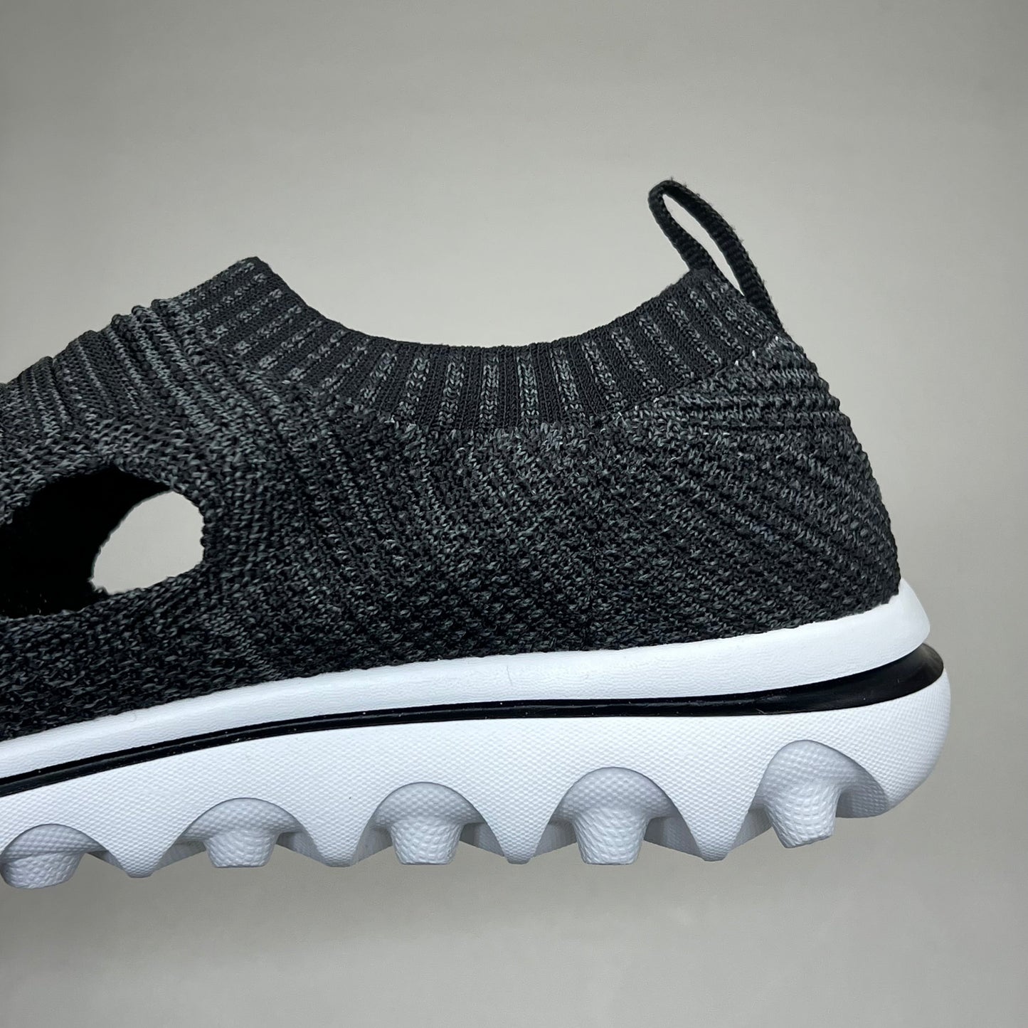 PROPET TravelActiv Avid Knit Shoe Women's Sz 9 W(D) Black WAT064MMBLKW-09