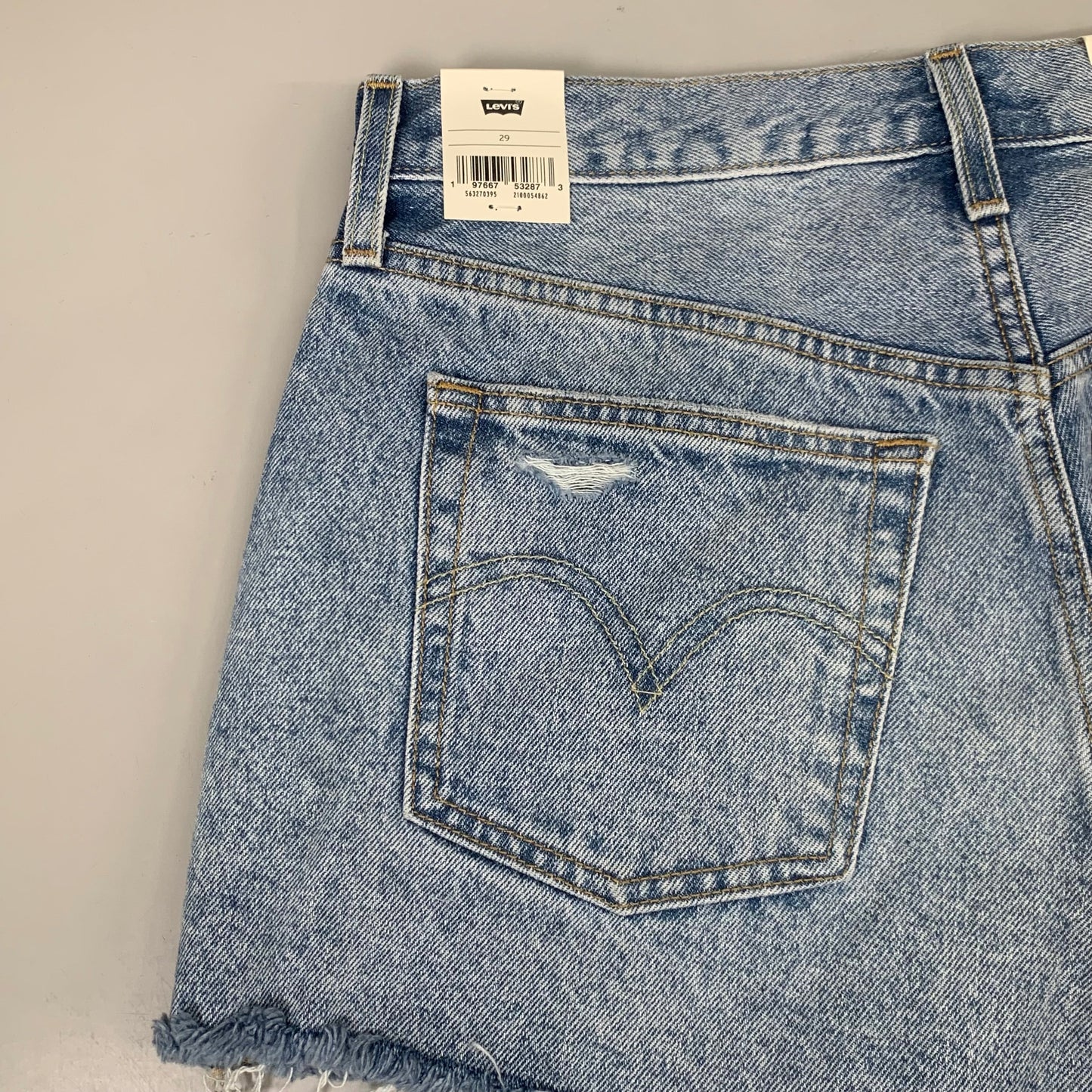 LEVIS 501 Original Fit High Rise Shorts Medium Wash Women's Sz 29 Mega Vibe Blue