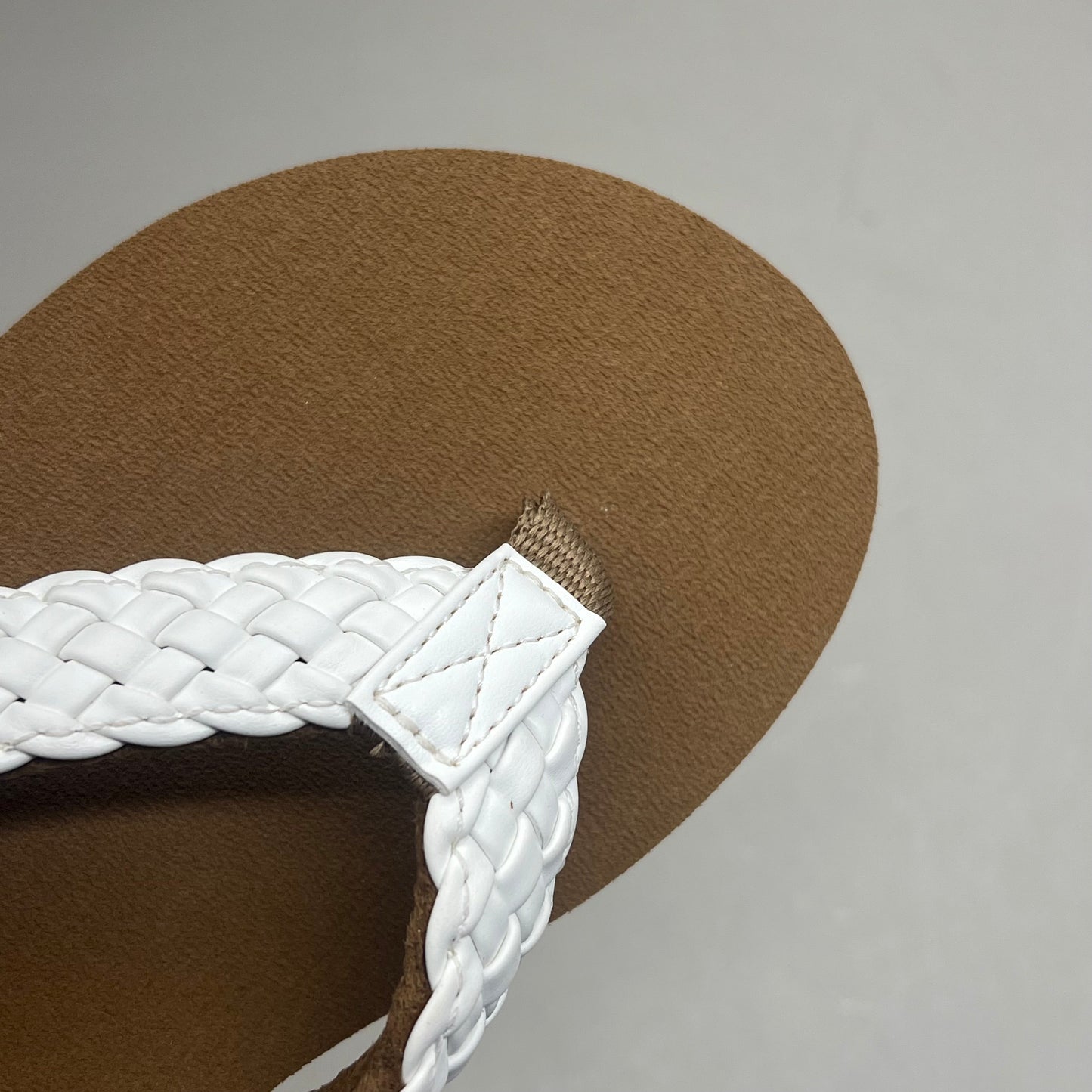 COBIAN Braided Bounce Synthetic Leather Sandals Women's Sz 6 EU 35.5 White BRB10-100-6