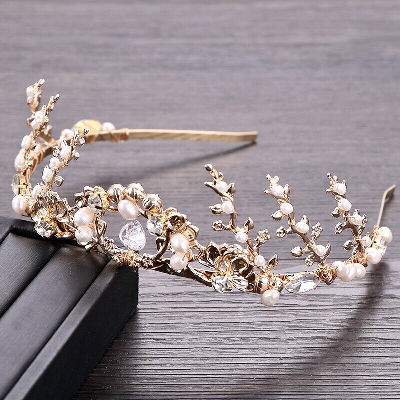 Neda - Bohemian Pearl Bridal Tiara