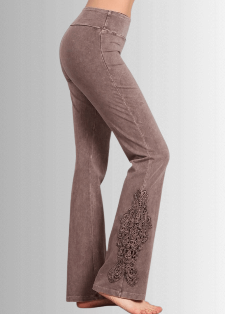 Mineral Washed Bootcut Jeggings Crochet DetaiL