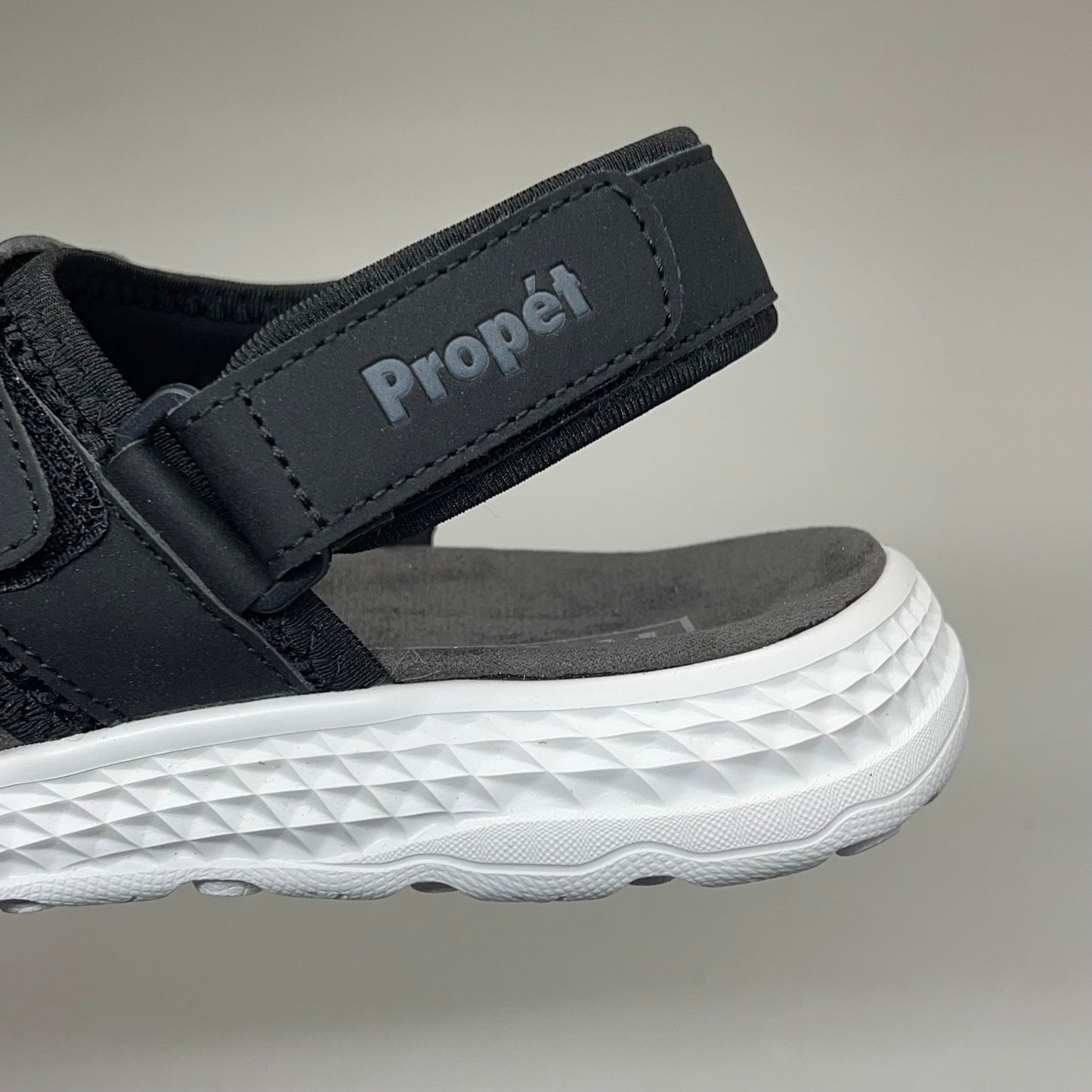 PROPET Travel Activ Sport Lightweight Women's Sz 8.5 W(D) Black/White WST013P