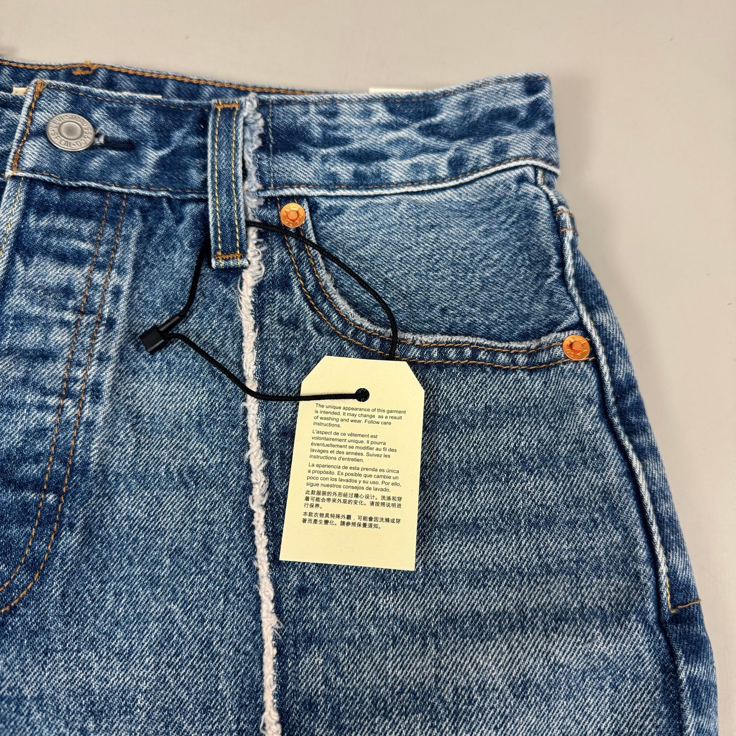 LEVIS Recrafted Icon Skirt Mid Rise Original Women's Sz 26 Novel Notion Med Wash