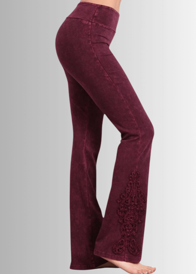 Mineral Washed Bootcut Jeggings Crochet DetaiL