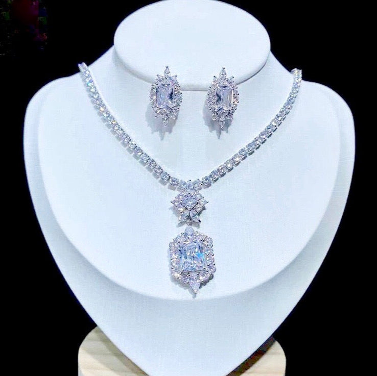 Savannah - Silver Cubic Zirconia Bridal Jewelry Set