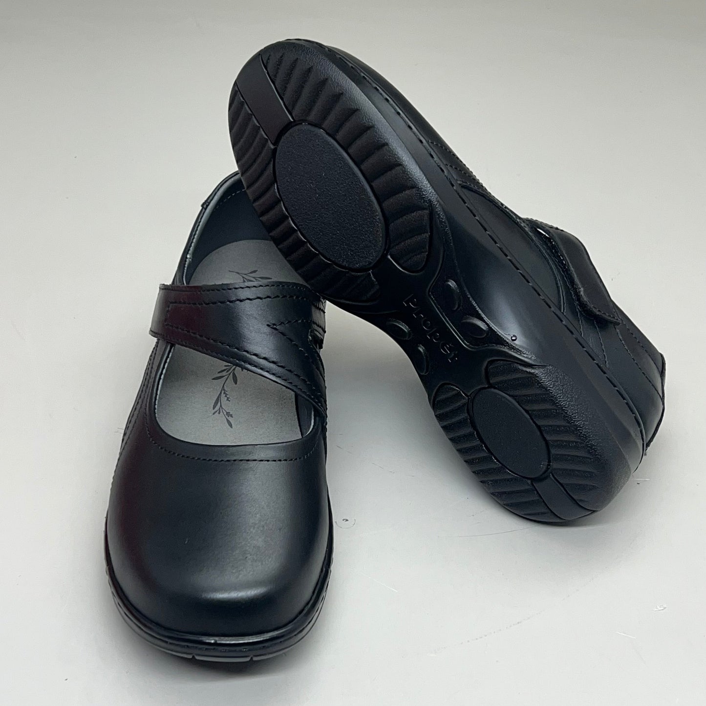 PROPET Golda Mary Jane Adjustable Lightweight Women's Sz 9.5 X(2E) Black WCA053L