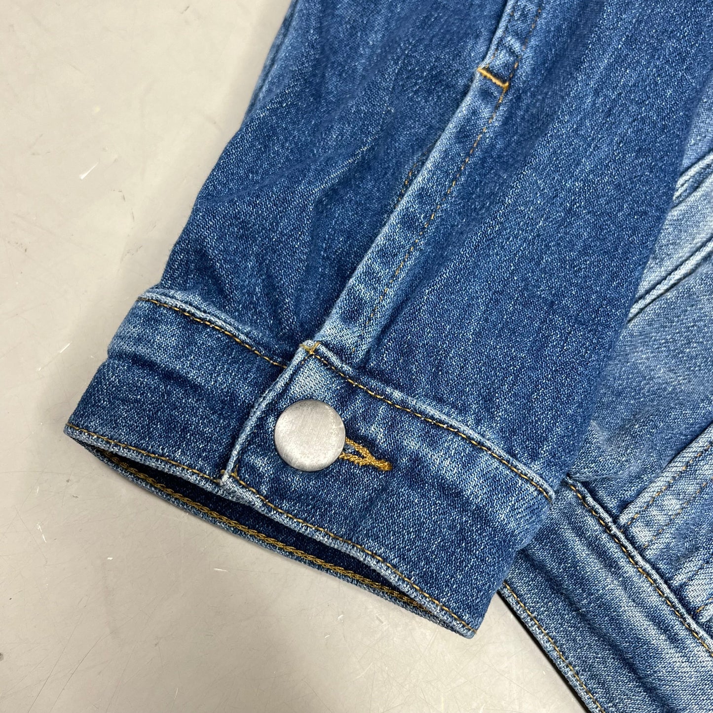 FRAME DENIM Button Cuffs Soft Jacket Women's Sz M Medium Blue Wash