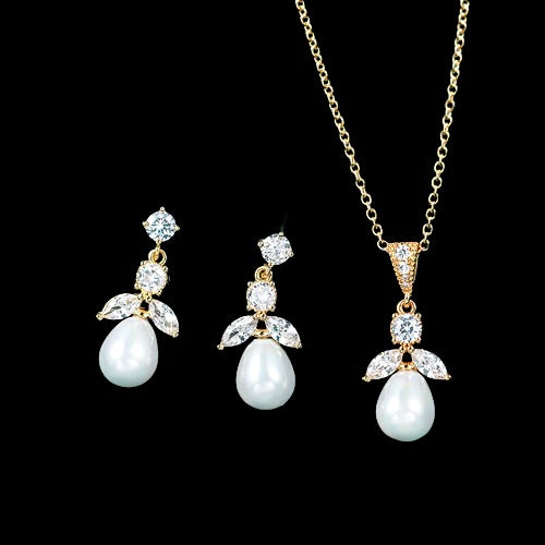 "Kathani" - Pearl and Cubic Zirconia Jewelry Set - Available in Gold and Silver