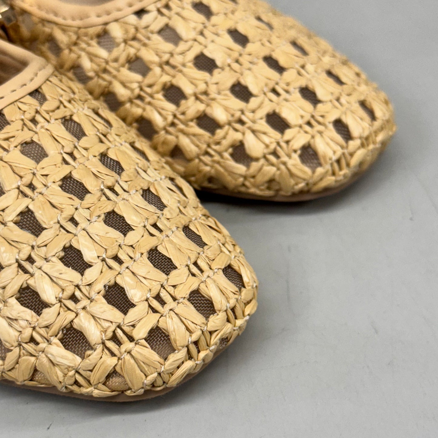 KENNETH COLE New York Zeta Raffia Jewel Jane Flat Women's Sz 5 Tan KL25ZMJ01
