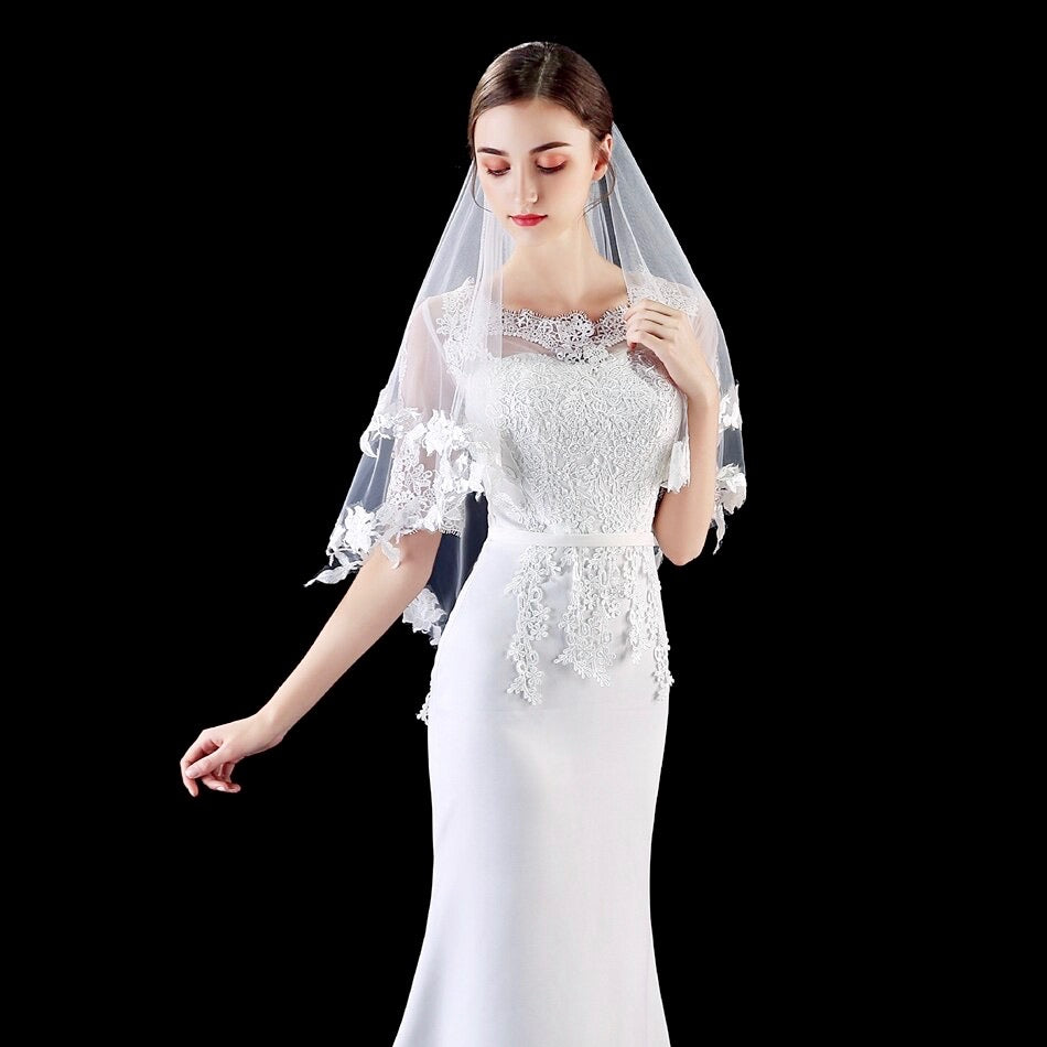 "Granada" - Ivory Lace Edge Fingertip Bridal Veil
