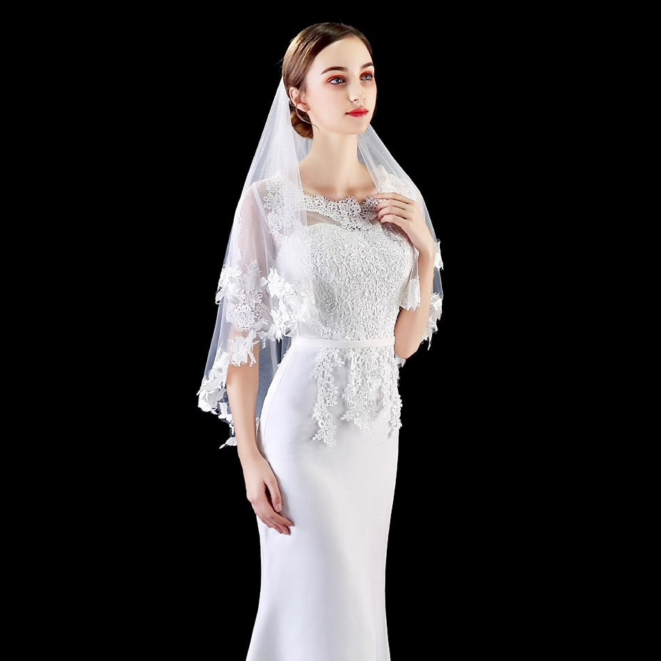 "Granada" - Ivory Lace Edge Fingertip Bridal Veil