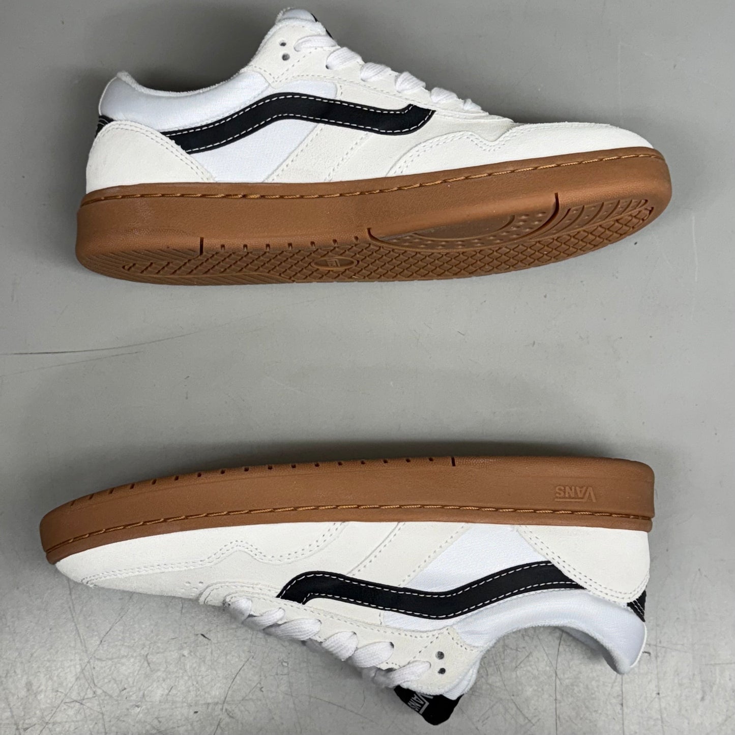 VANS Cruze 3.0 Sneakers Sz Men's 8.0 Women's 9.5 White/Gum VN000D6S9DH