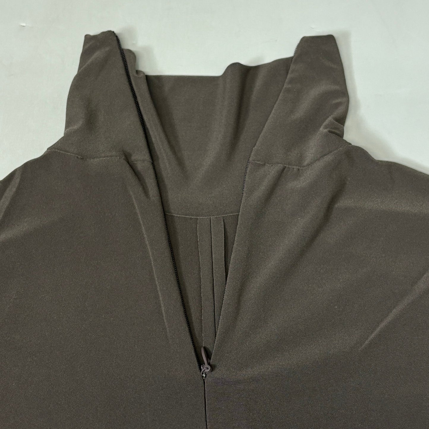 NORMA KAMALI Slim Fit Turtleneck Catsuit w/ Footsie Women's Sz M/38 Chocolate