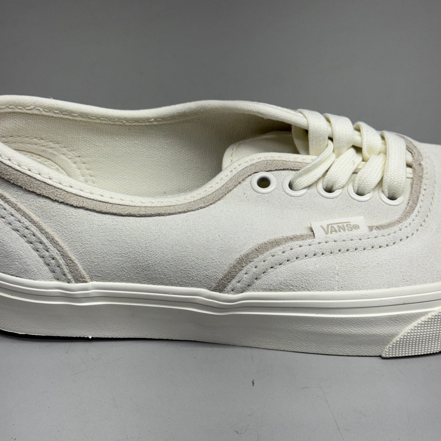 VANS Authentic Sliver Sneakers Shoes Women's Sz 9 White/White VN000D6DWWW