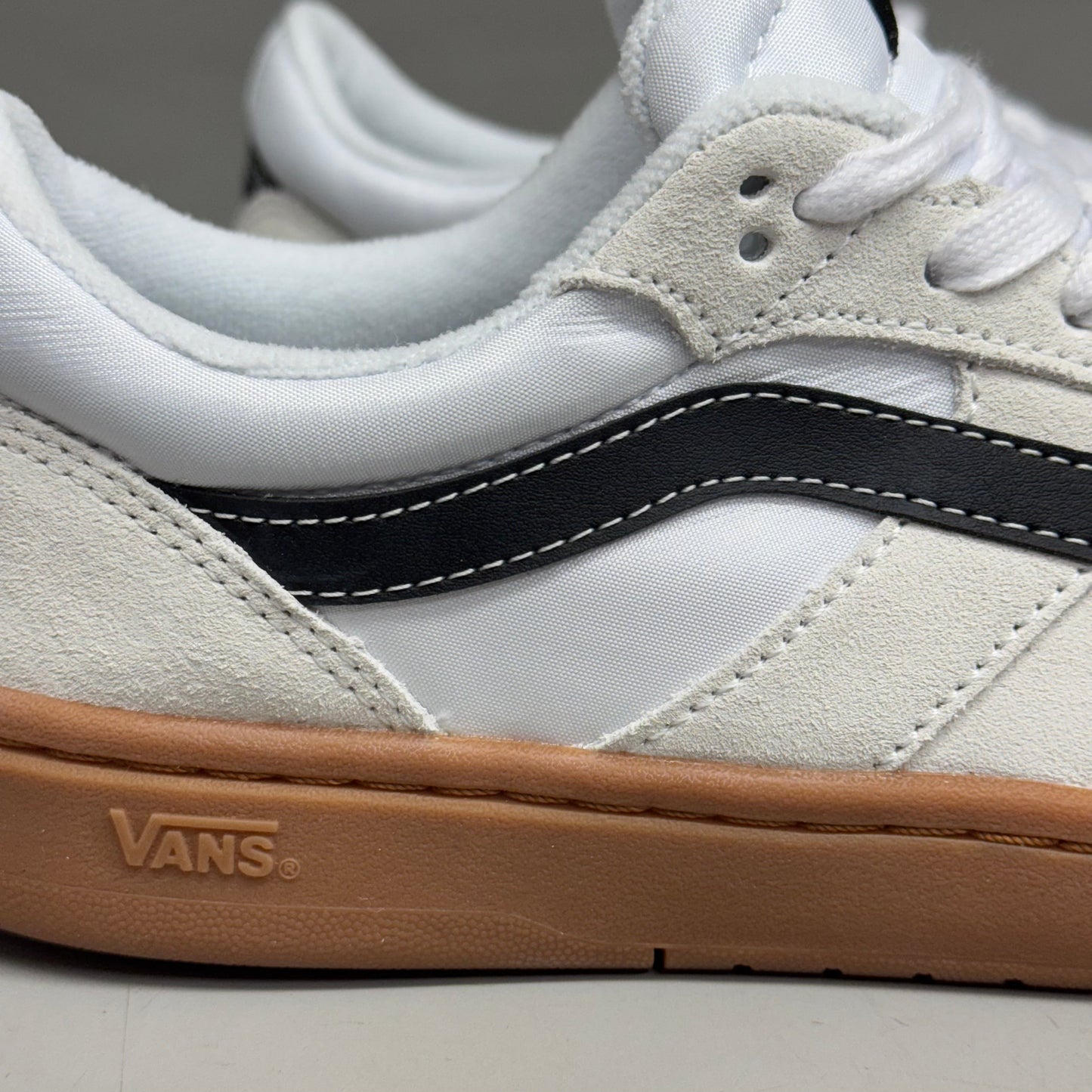 VANS Cruze 3.0 Sneakers Sz Men's 8.0 Women's 9.5 White/Gum VN000D6S9DH